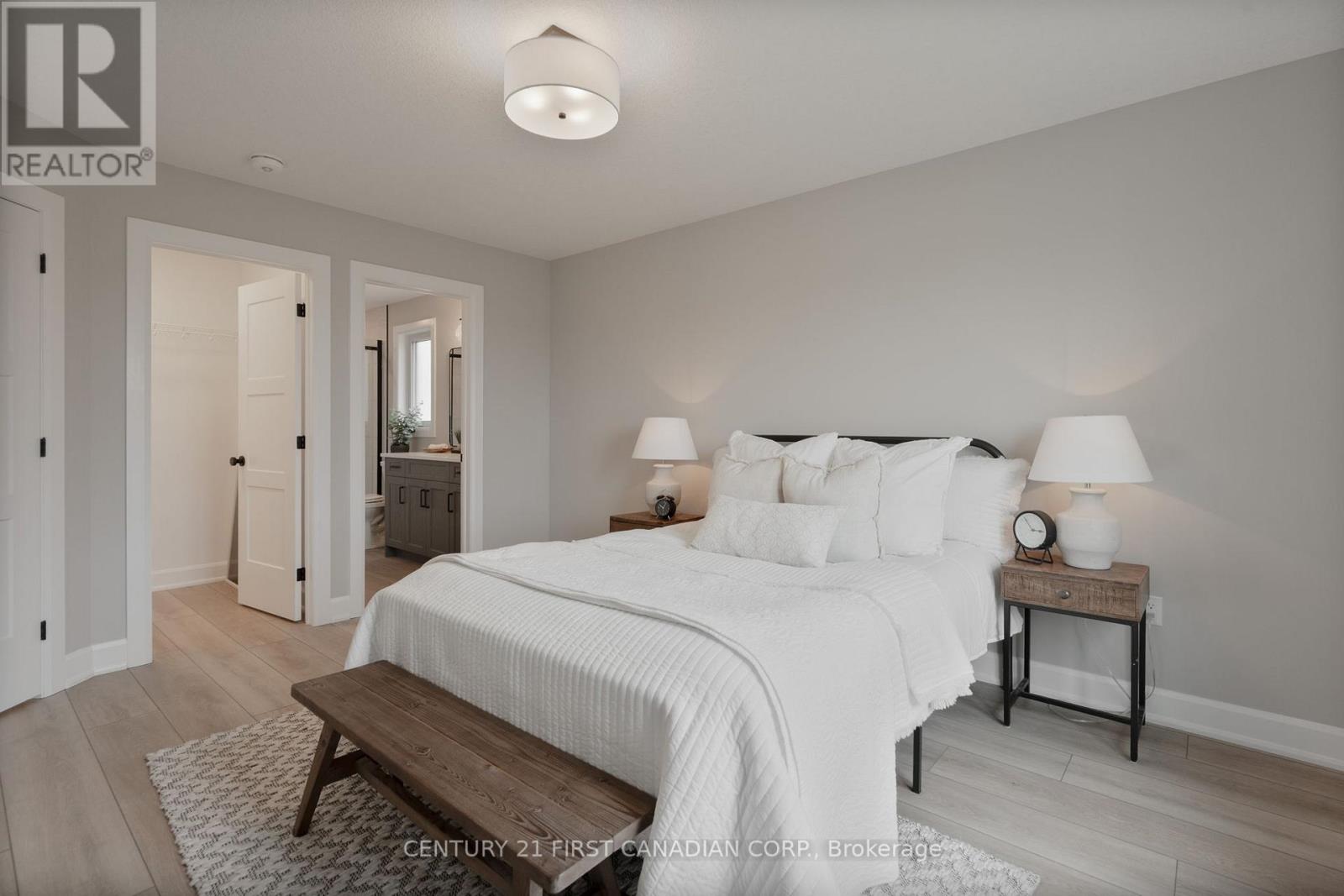 21 Hamilton Street, North Middlesex, Ontario  N0M 1A0 - Photo 19 - X12984250