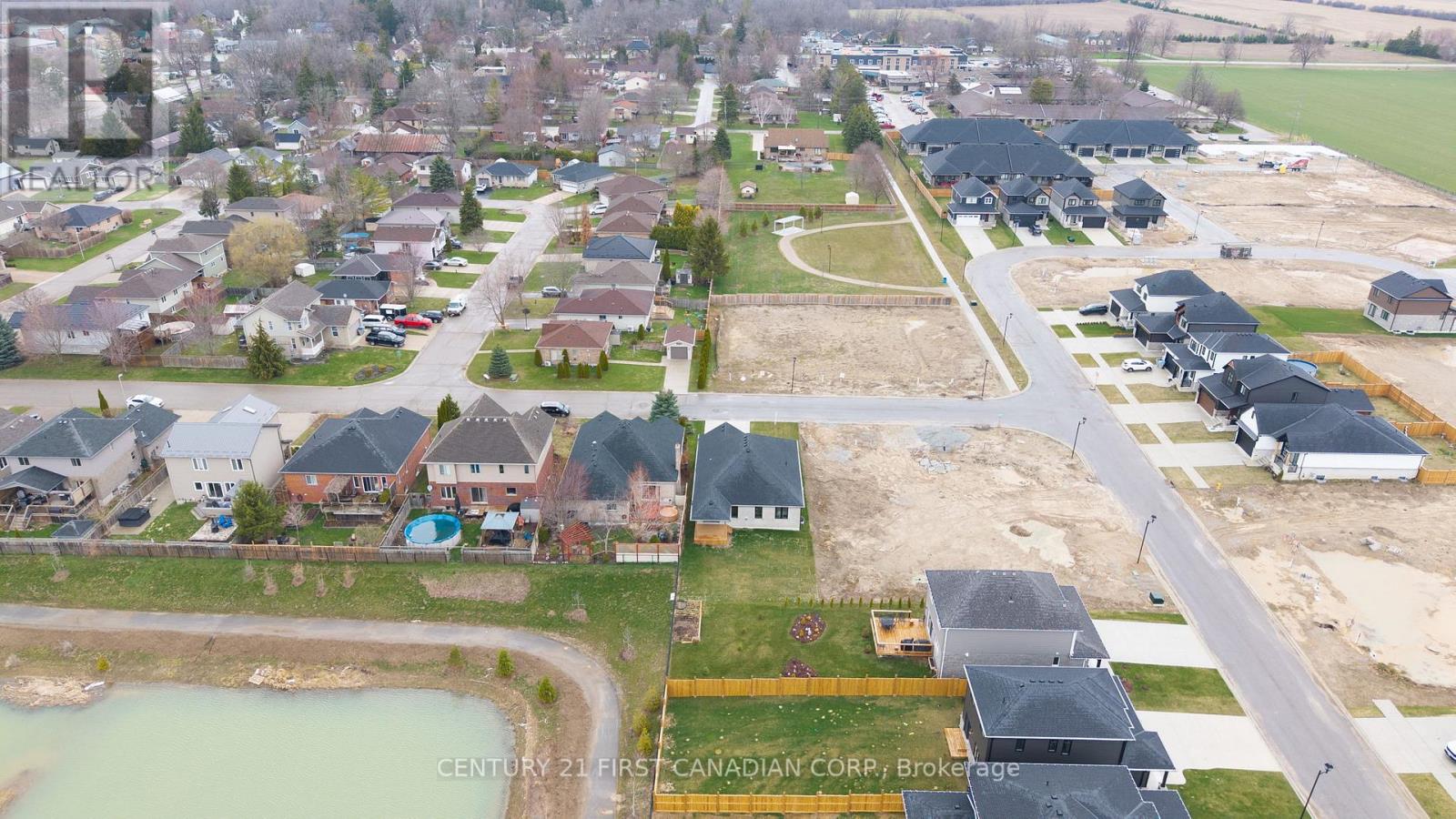 21 Hamilton Street, North Middlesex, Ontario  N0M 1A0 - Photo 36 - X12984250