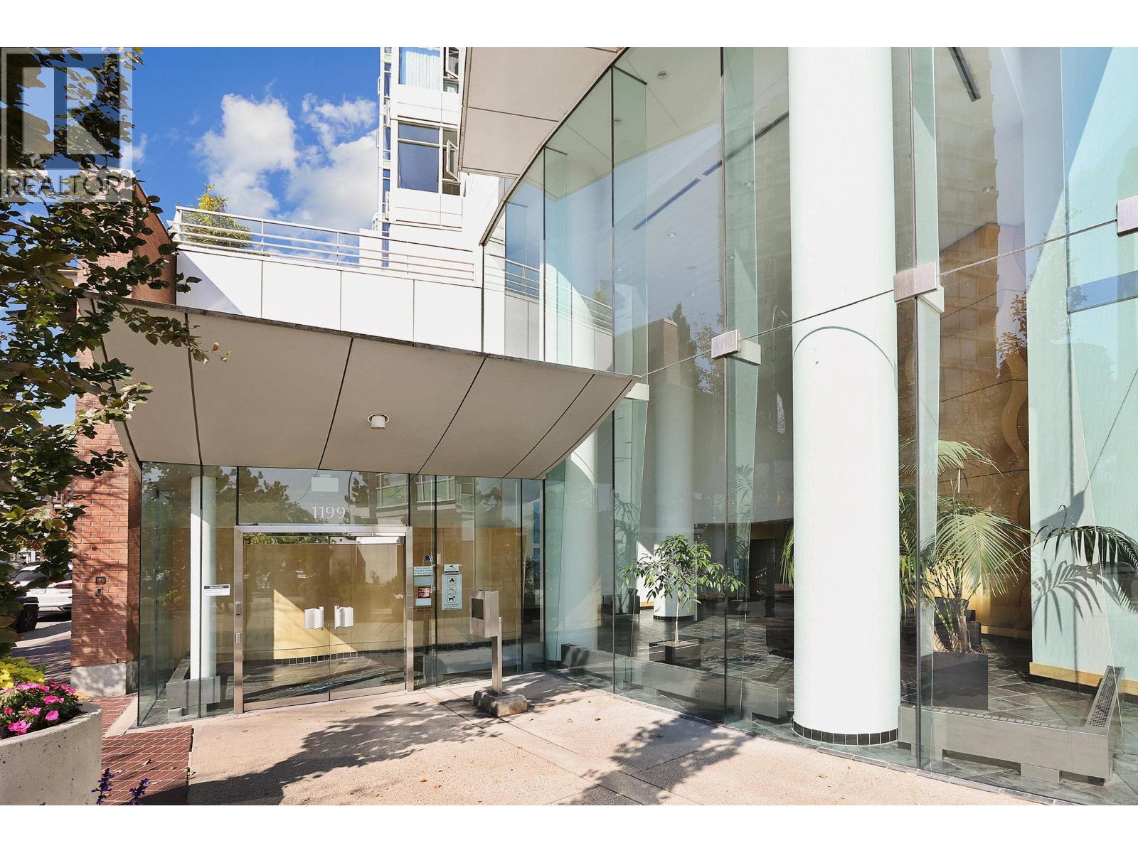 1103 1199 Marinaside Crescent, Vancouver, British Columbia  V6Z 2Y2 - Photo 2 - R3108951