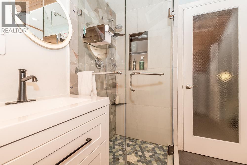 1610 Salsbury Drive, Vancouver, British Columbia  V5L 4B8 - Photo 21 - R3108646