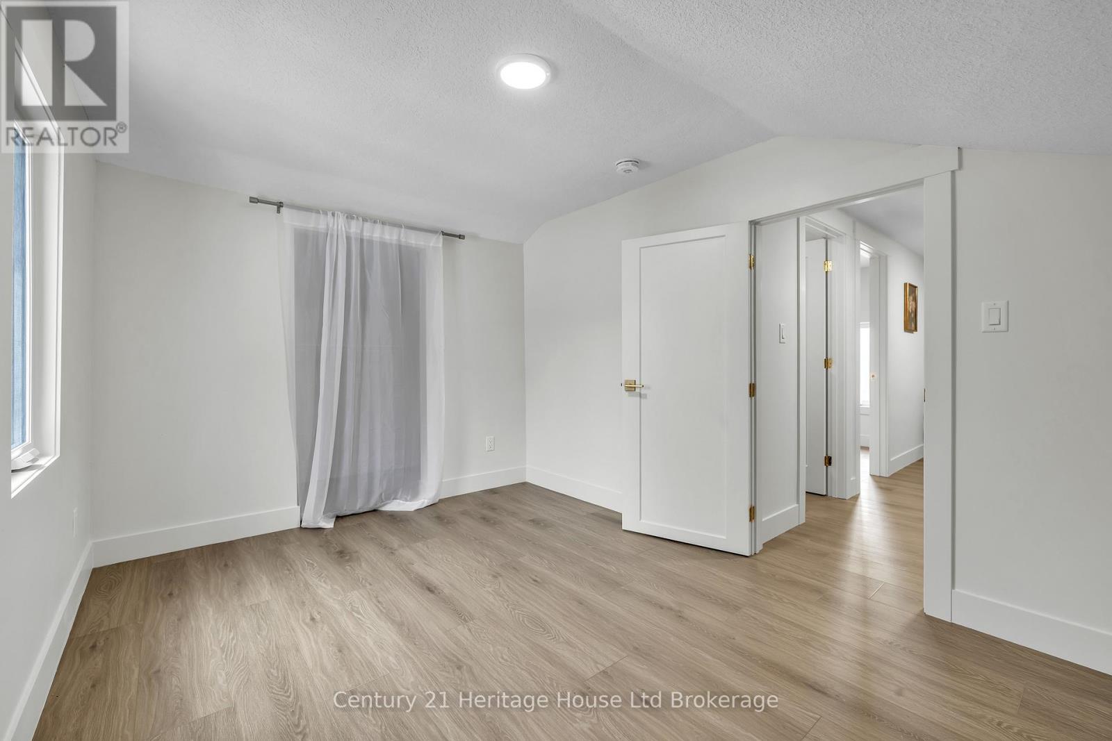 180 Cherry Street W, Ingersoll, Ontario  N5C 1H9 - Photo 18 - X12896348