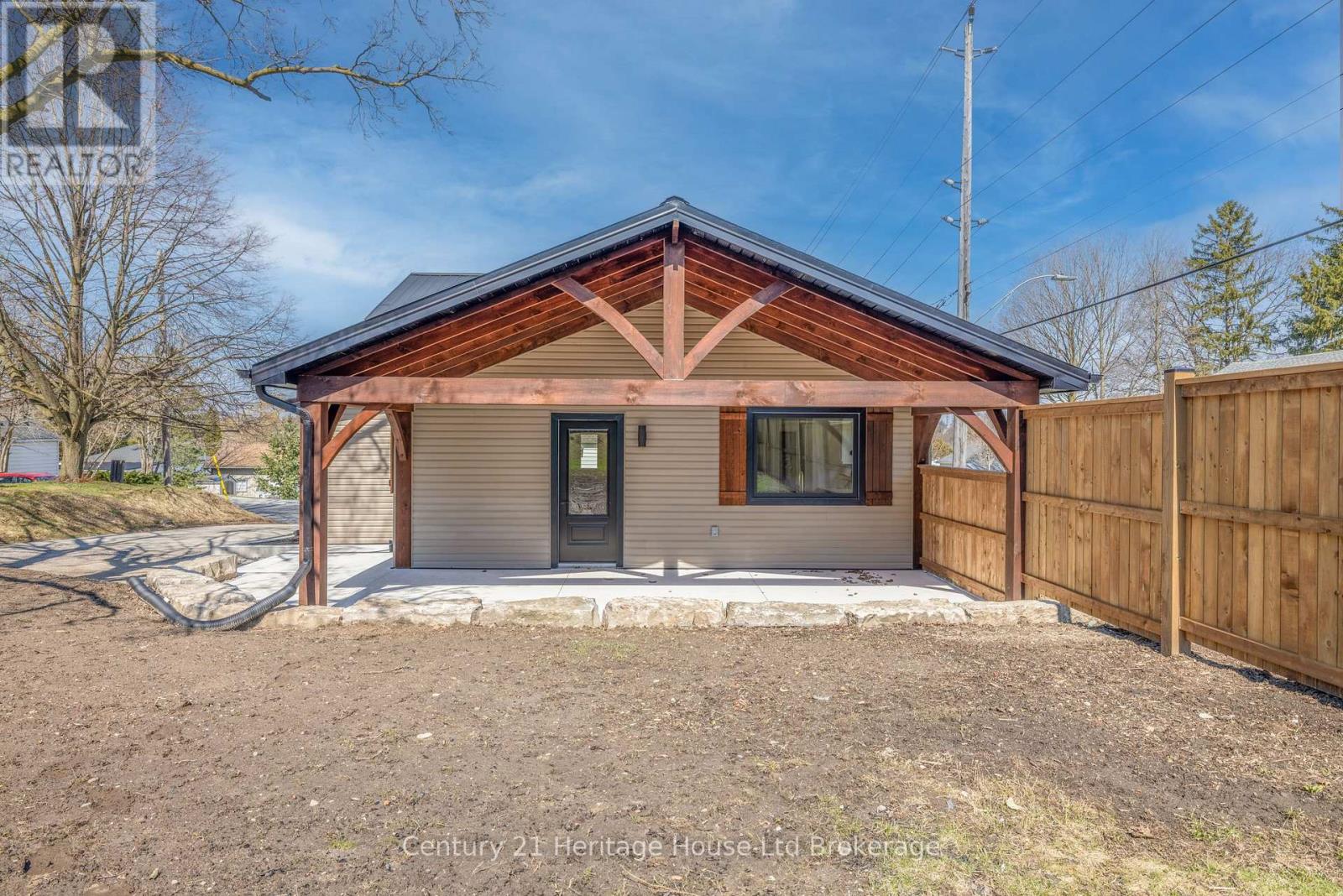 180 Cherry Street W, Ingersoll, Ontario  N5C 1H9 - Photo 6 - X12896348