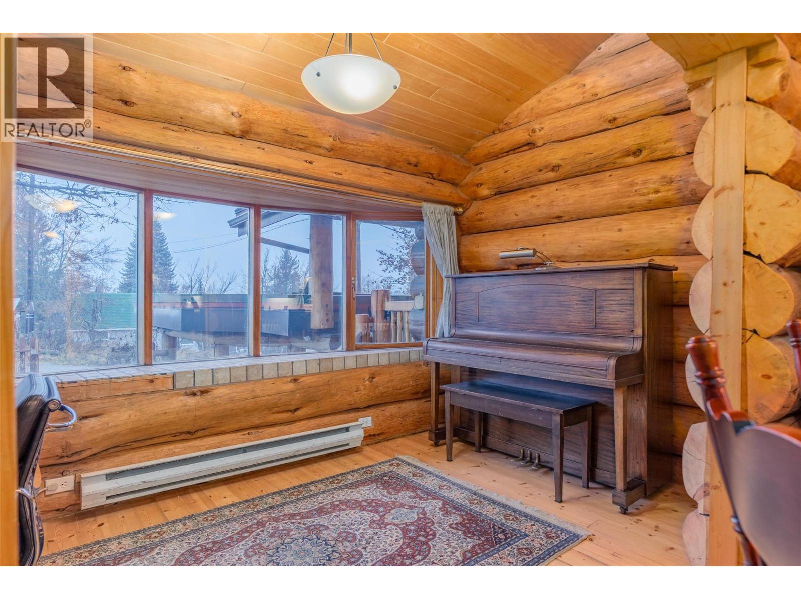 2266 Fifth Avenue, Rossland, British Columbia  V0G 1Y0 - Photo 11 - 10381336