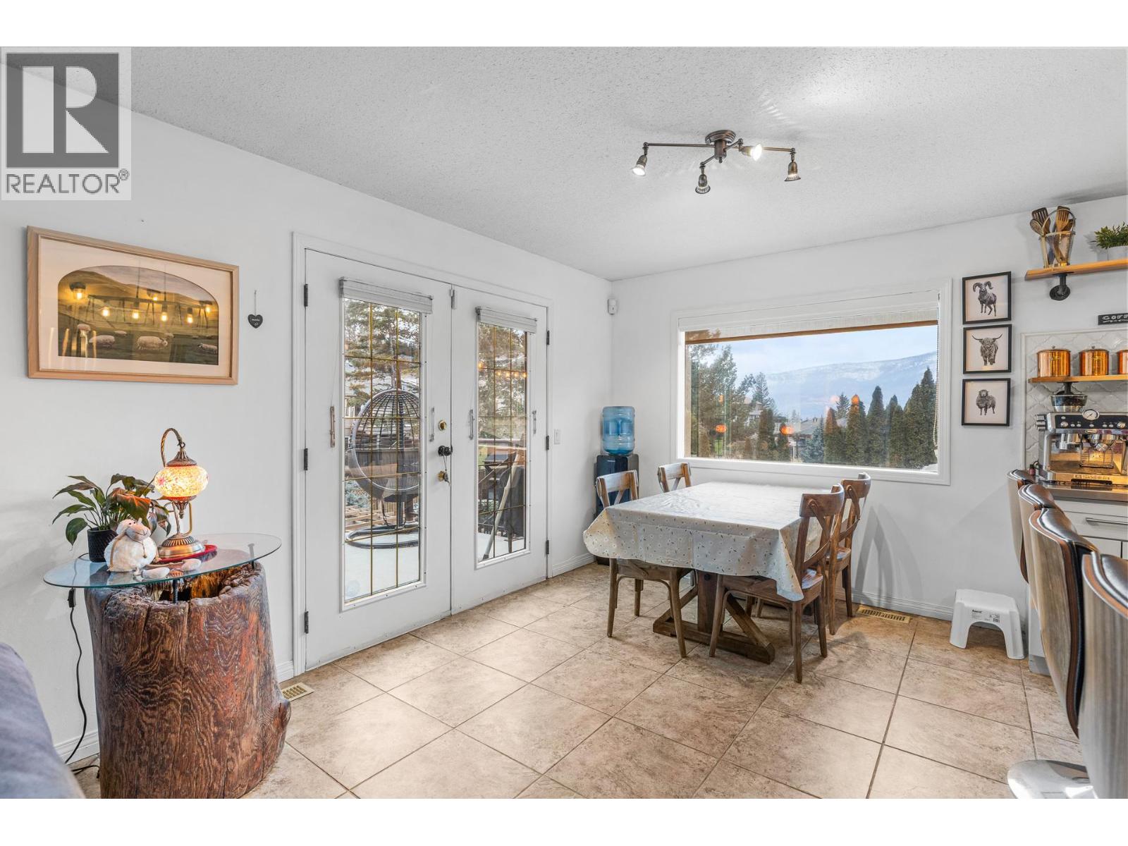 145 Magic Drive Kelowna Photo 7