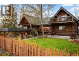 2266 Fifth Avenue, Rossland, British Columbia