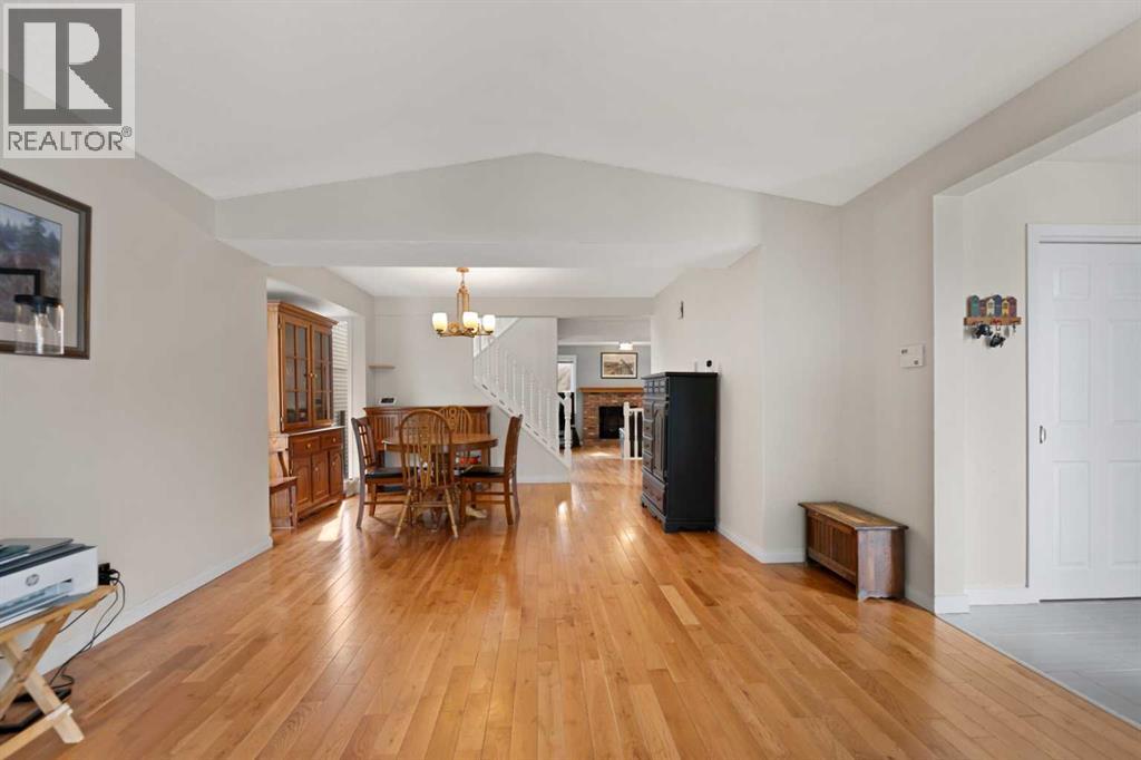 79 Macewan Meadow Rise NW, Calgary, Alberta  T3K 3J7 - Photo 8 - A2299813