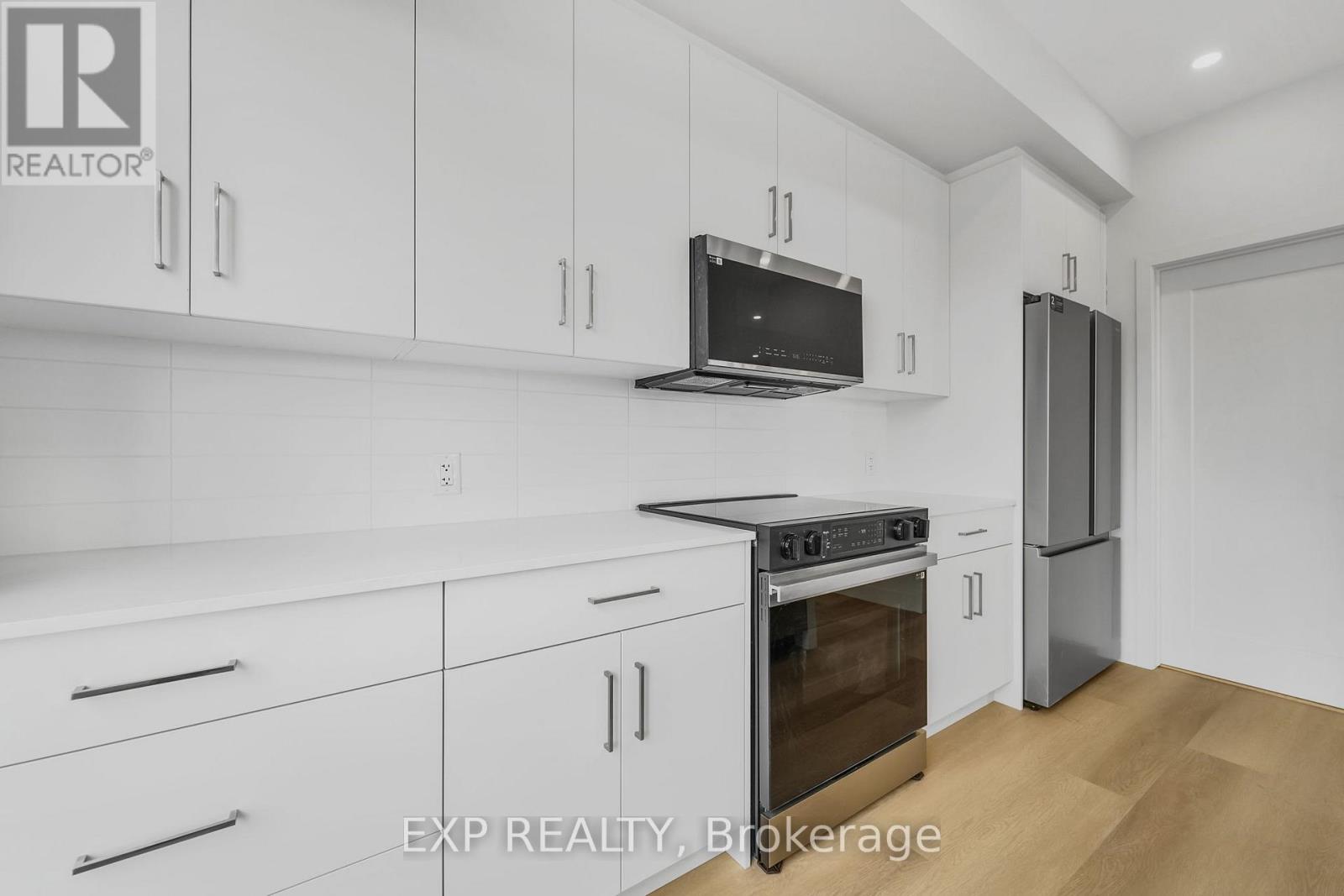 A - 2 Caroline Avenue, Ottawa, Ontario  K1Y 0S7 - Photo 10 - X12984066