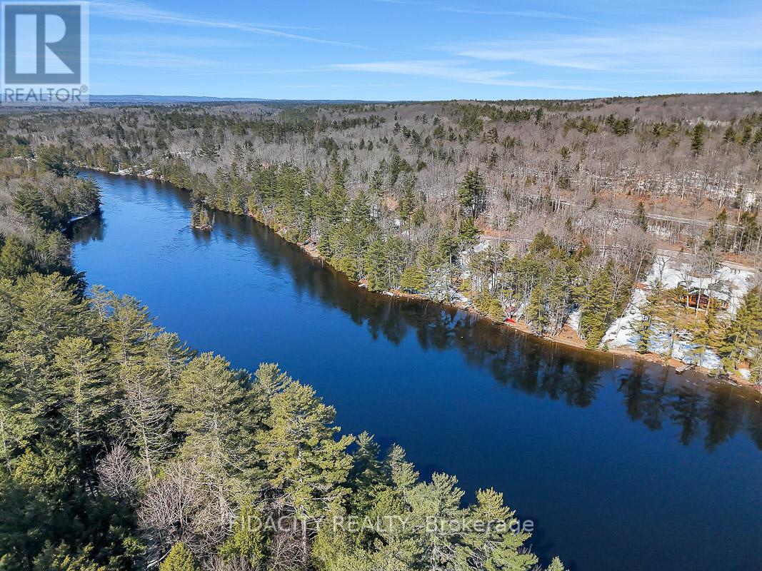 186 FLEMING DRIVE, Greater Madawaska, Ontario