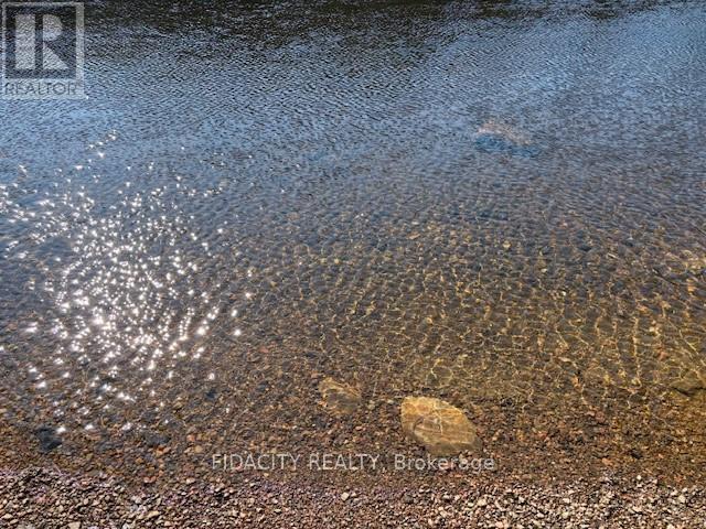 186 Fleming Drive, Greater Madawaska, Ontario  K0J 1H0 - Photo 9 - X12984148