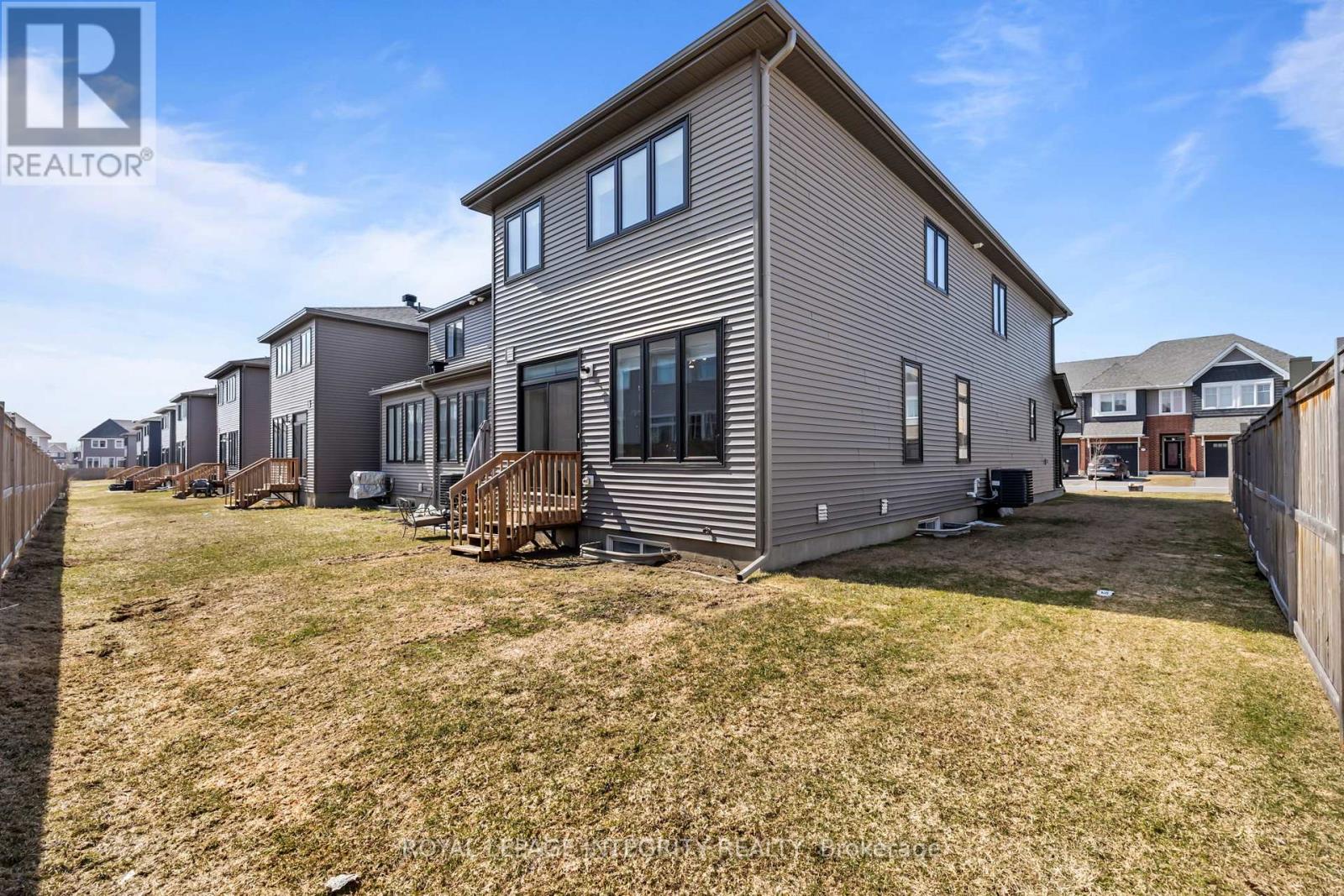 133 Angelonia Crescent, Ottawa, Ontario  K1T 0Y5 - Photo 33 - X12984248