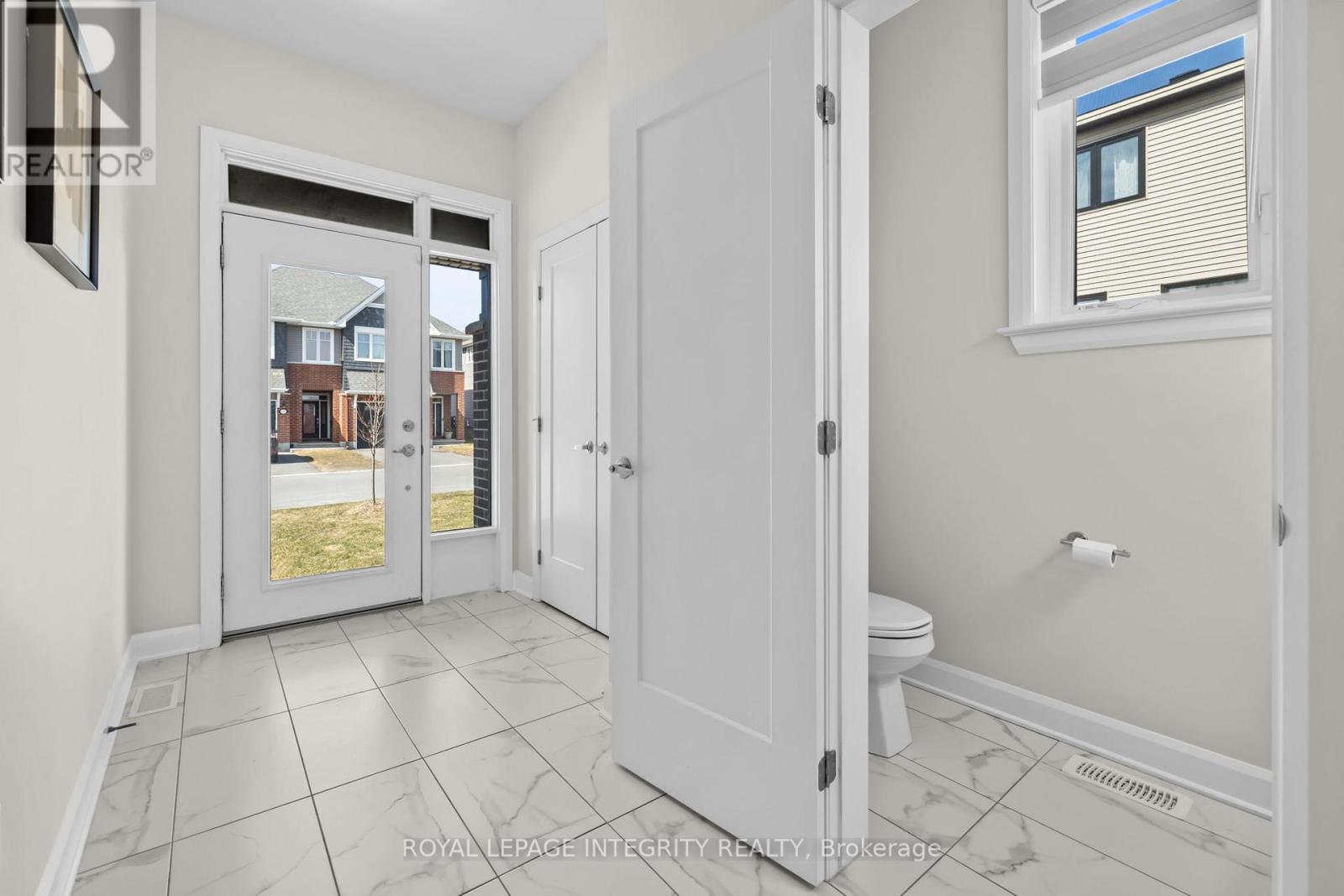 133 Angelonia Crescent, Ottawa, Ontario  K1T 0Y5 - Photo 4 - X12984248