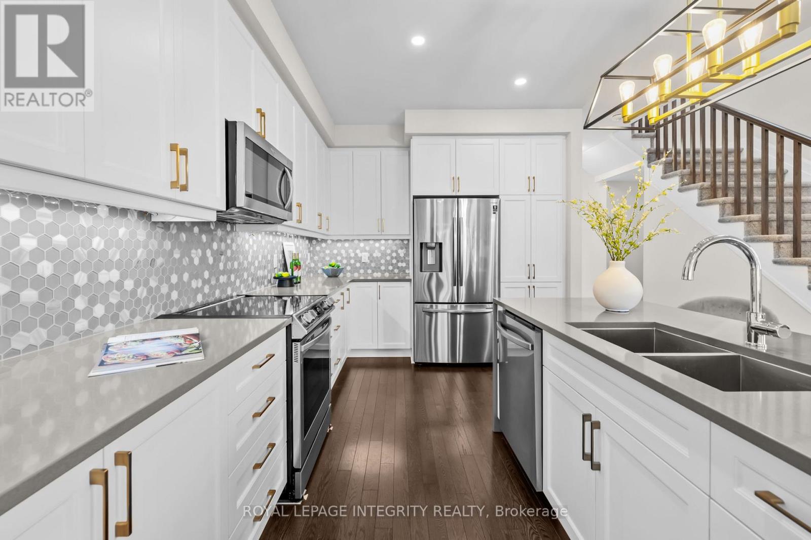 133 Angelonia Crescent, Ottawa, Ontario  K1T 0Y5 - Photo 8 - X12984248