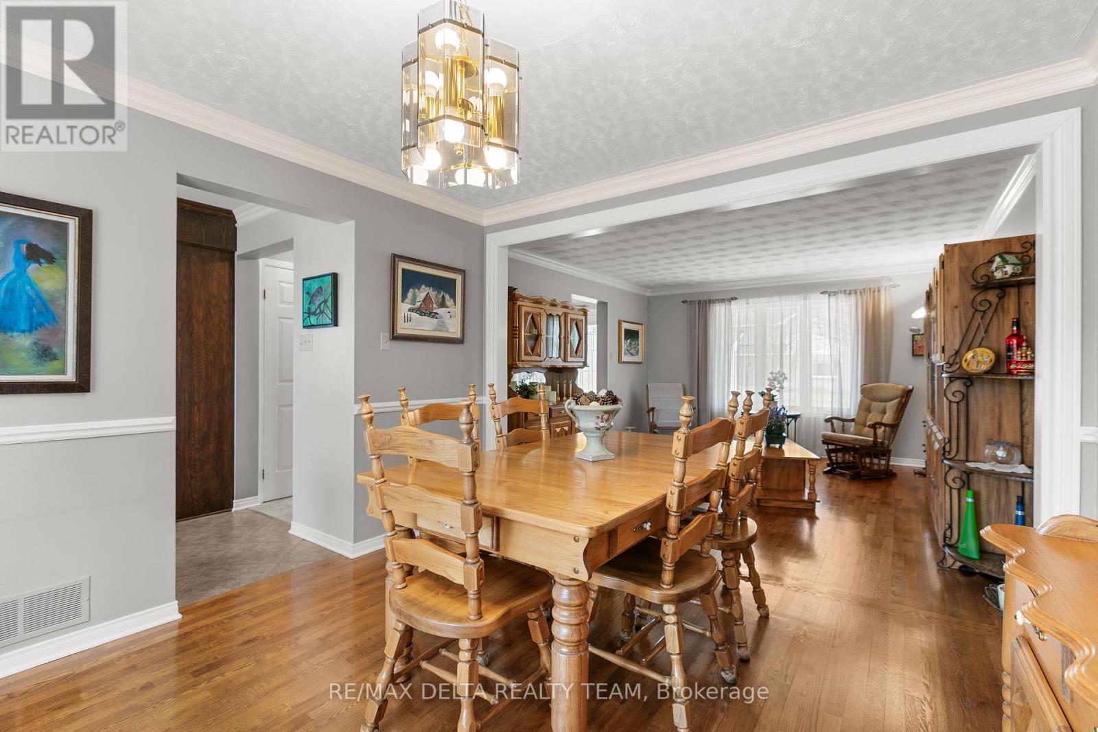 657 Ste Anne Street, Casselman, Ontario  K0A 1M0 - Photo 12 - X12984252