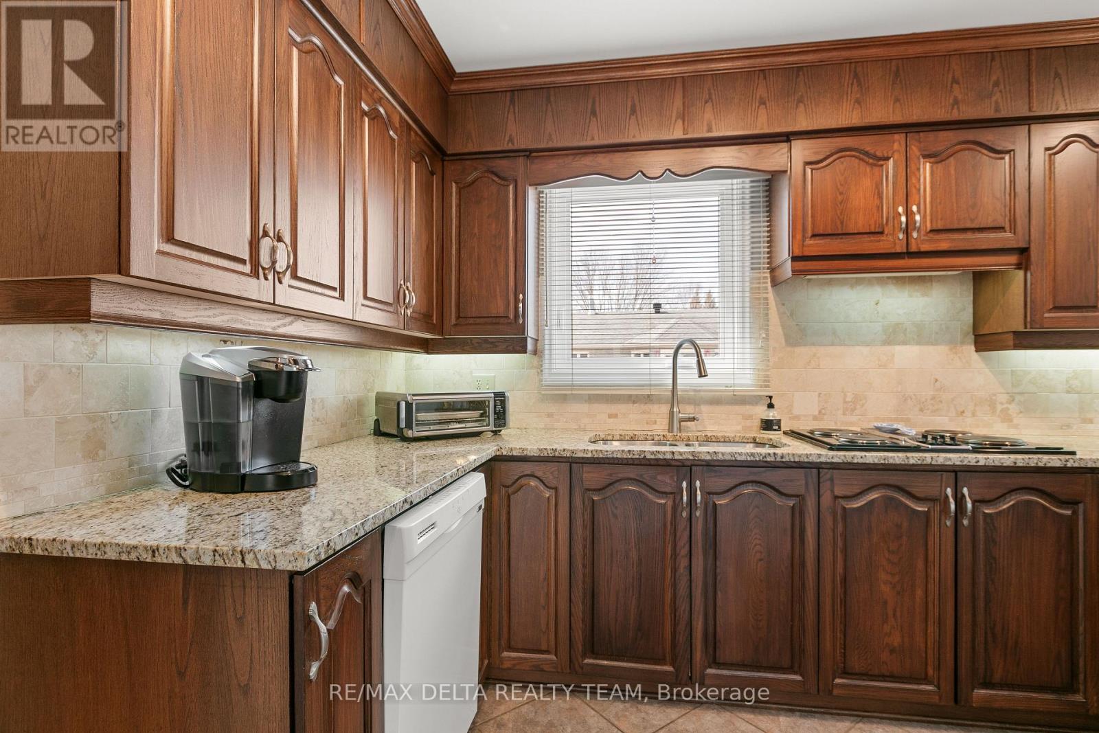 657 Ste Anne Street, Casselman, Ontario  K0A 1M0 - Photo 14 - X12984252