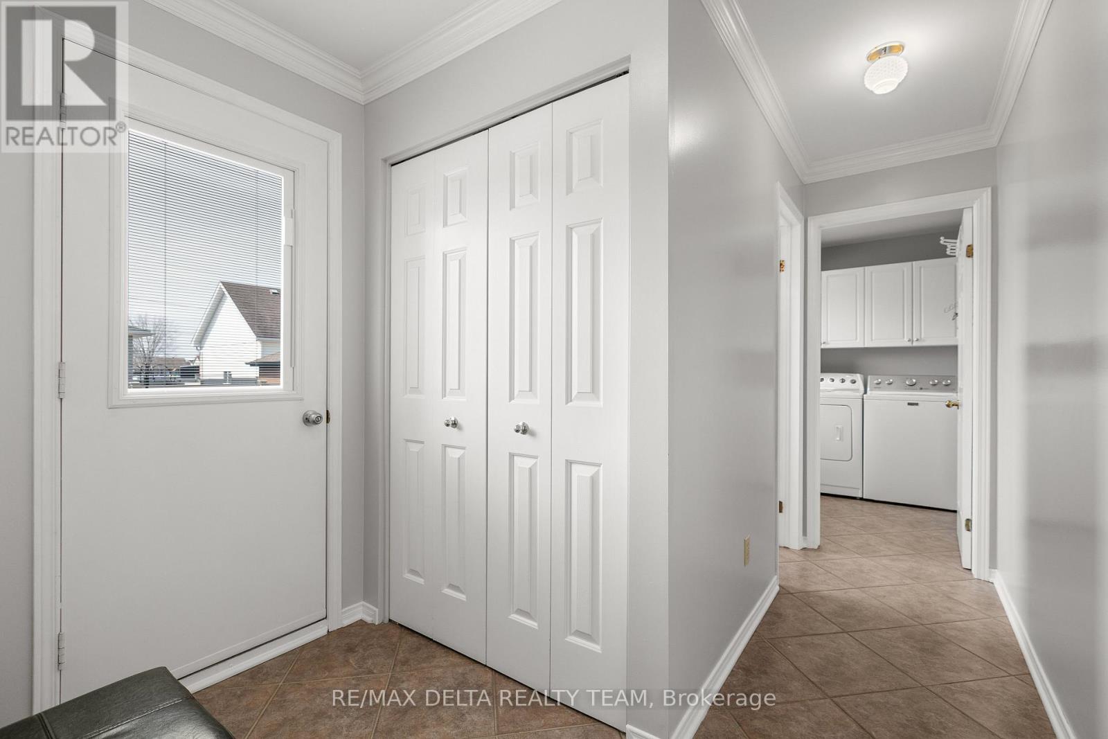 657 Ste Anne Street, Casselman, Ontario  K0A 1M0 - Photo 25 - X12984252