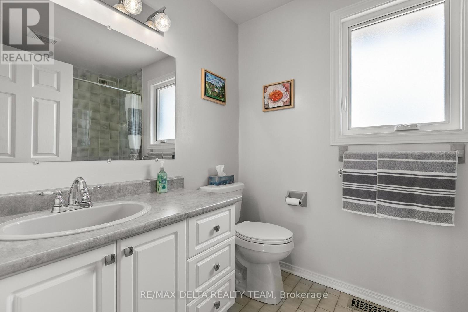 657 Ste Anne Street, Casselman, Ontario  K0A 1M0 - Photo 40 - X12984252