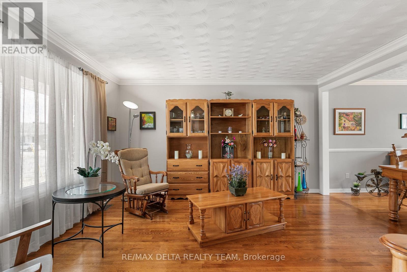 657 Ste Anne Street, Casselman, Ontario  K0A 1M0 - Photo 5 - X12984252