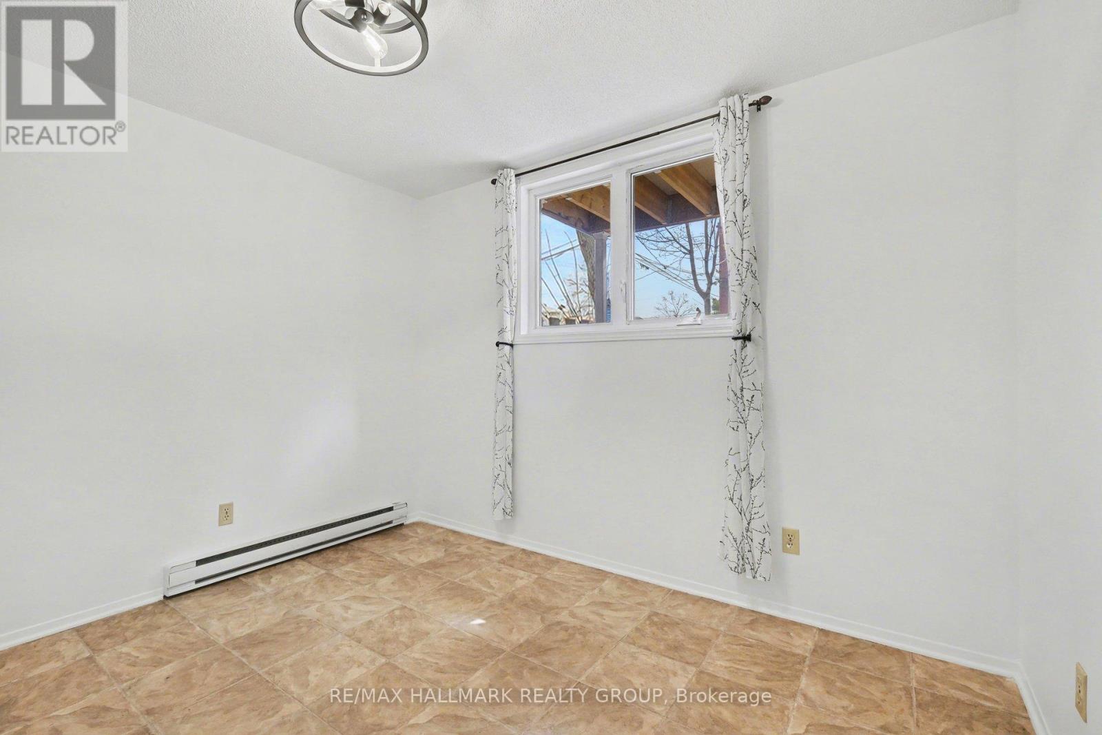 1 - 112 Barrette Street, Ottawa, Ontario  K1L 8A3 - Photo 16 - X12984284