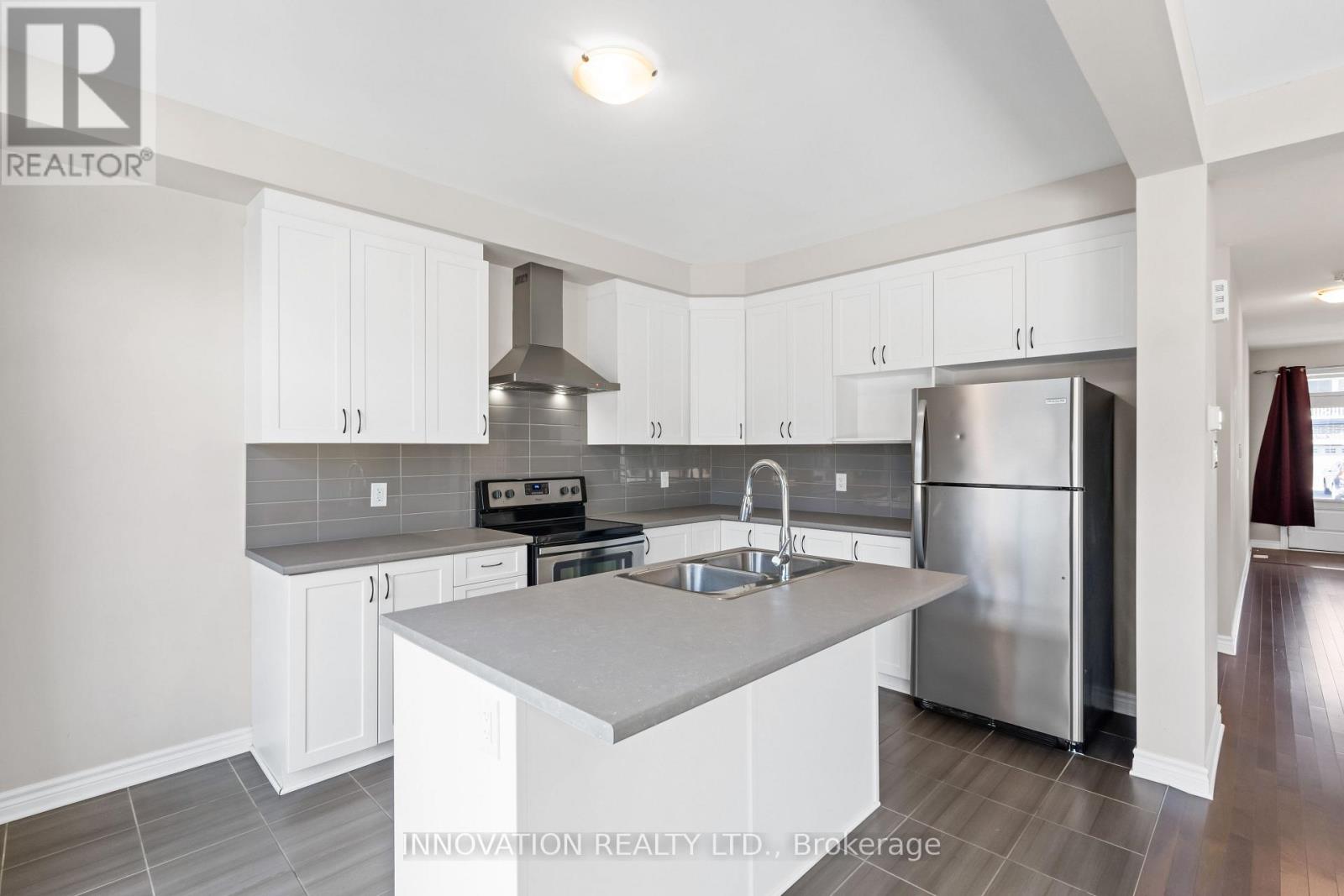 703 Samantha Eastop Avenue, Ottawa, Ontario  K2S 1B9 - Photo 10 - X12984306