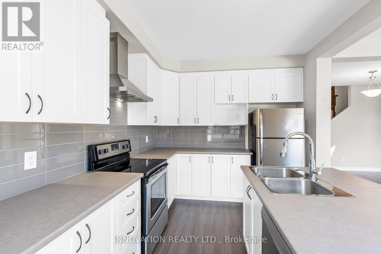 703 Samantha Eastop Avenue, Ottawa, Ontario  K2S 1B9 - Photo 11 - X12984306