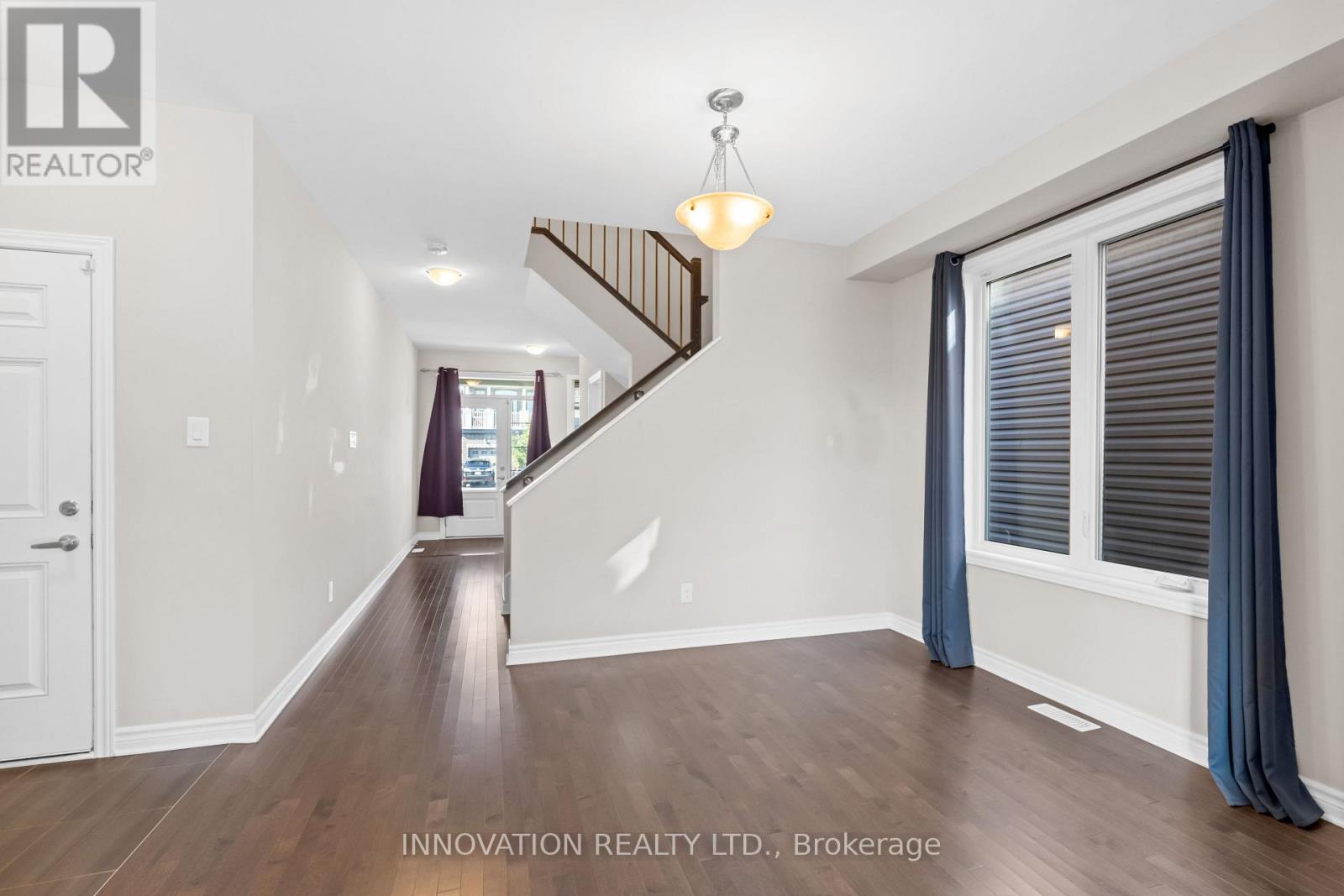 703 Samantha Eastop Avenue, Ottawa, Ontario  K2S 1B9 - Photo 5 - X12984306