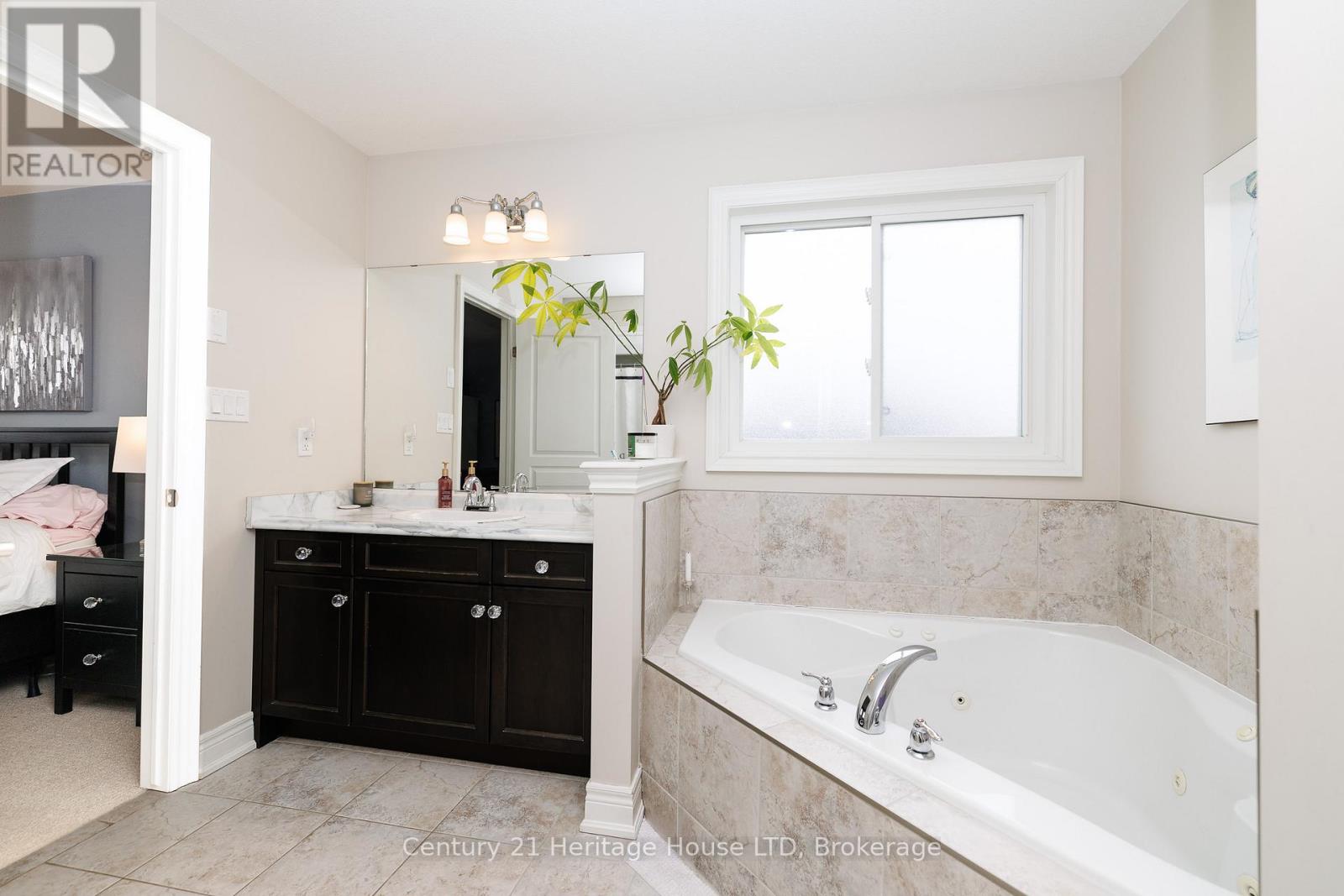 710 Brian Street, Fort Erie, Ontario  L2A 6W2 - Photo 31 - X12984014