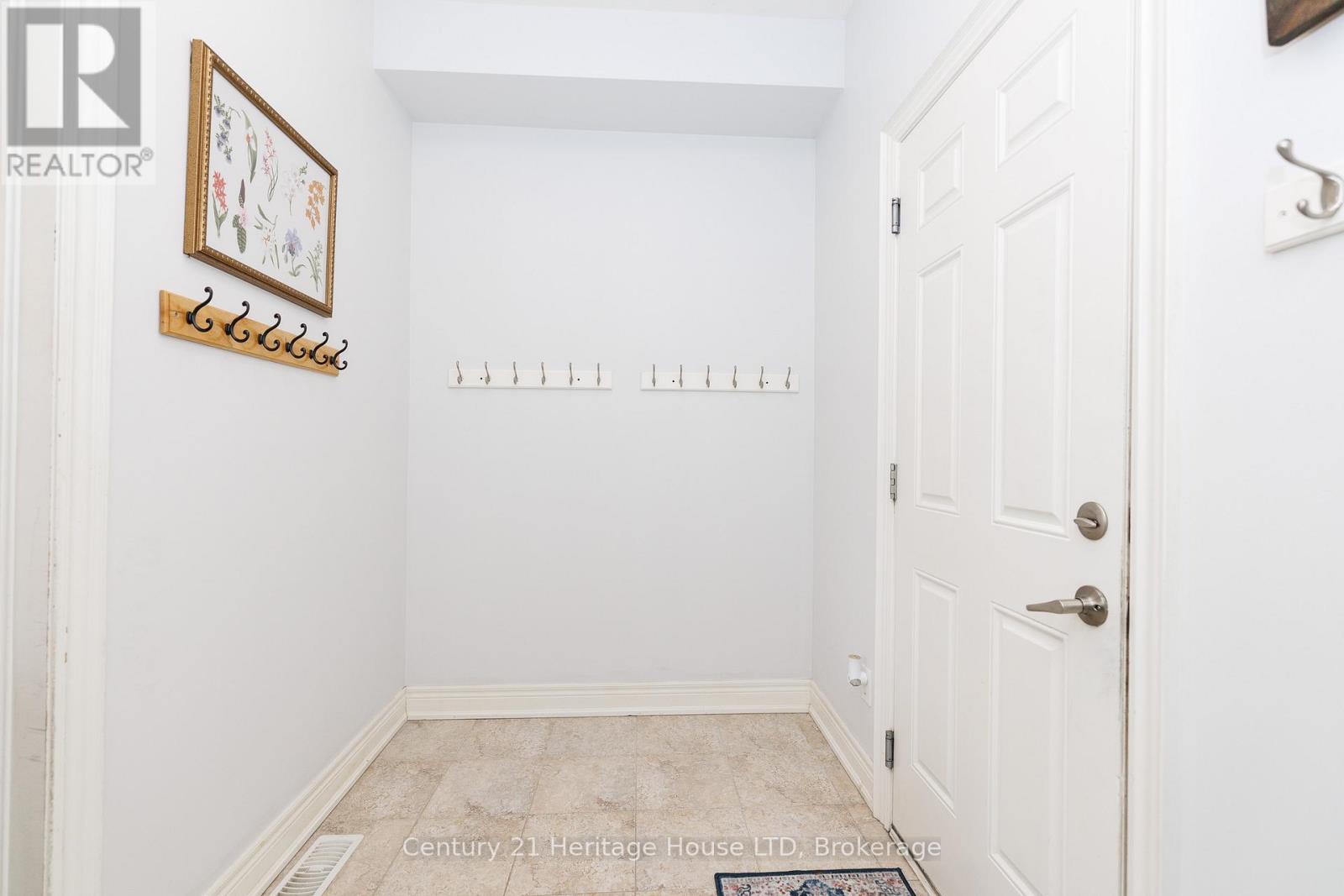 710 Brian Street, Fort Erie, Ontario  L2A 6W2 - Photo 33 - X12984014