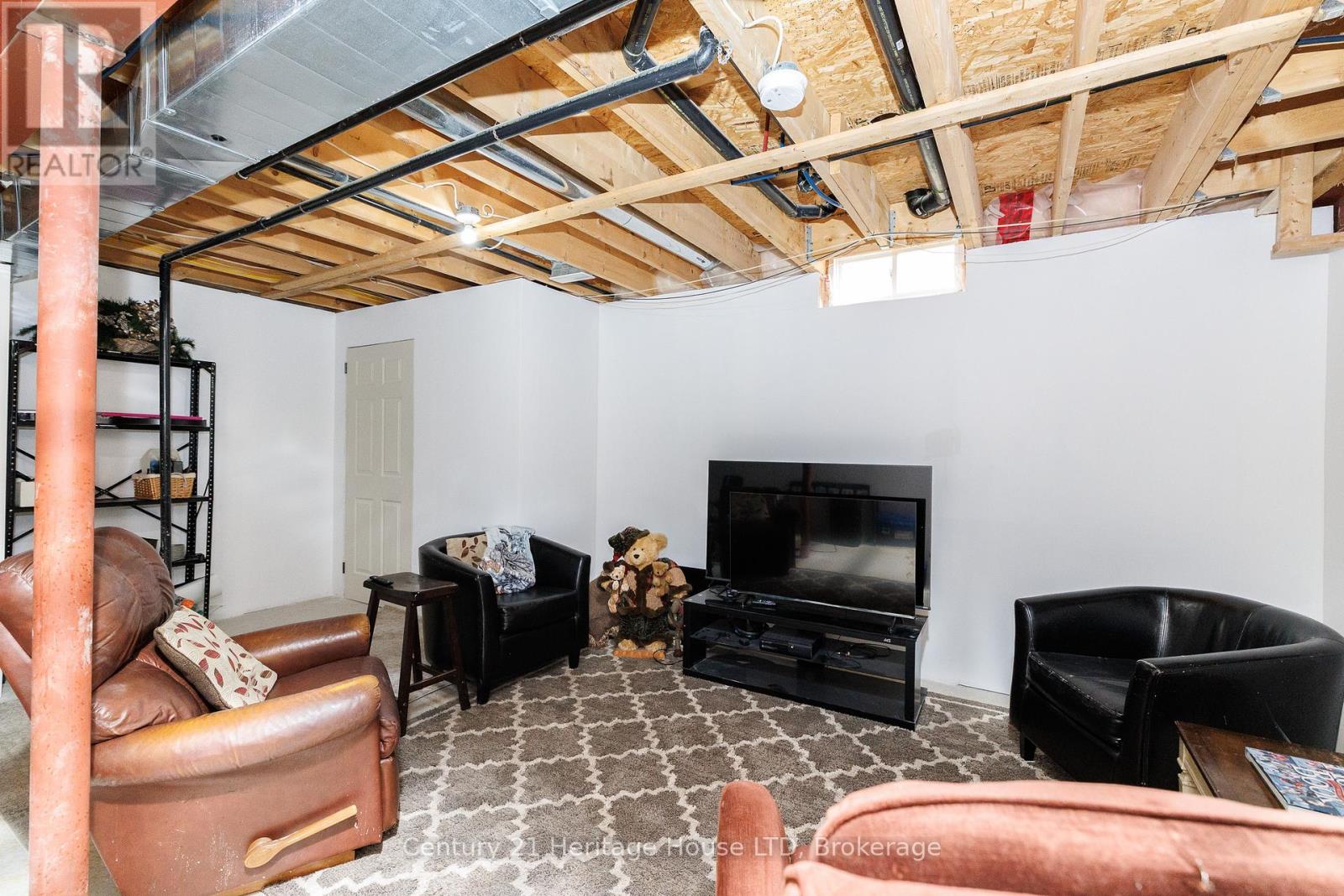 710 Brian Street, Fort Erie, Ontario  L2A 6W2 - Photo 39 - X12984014