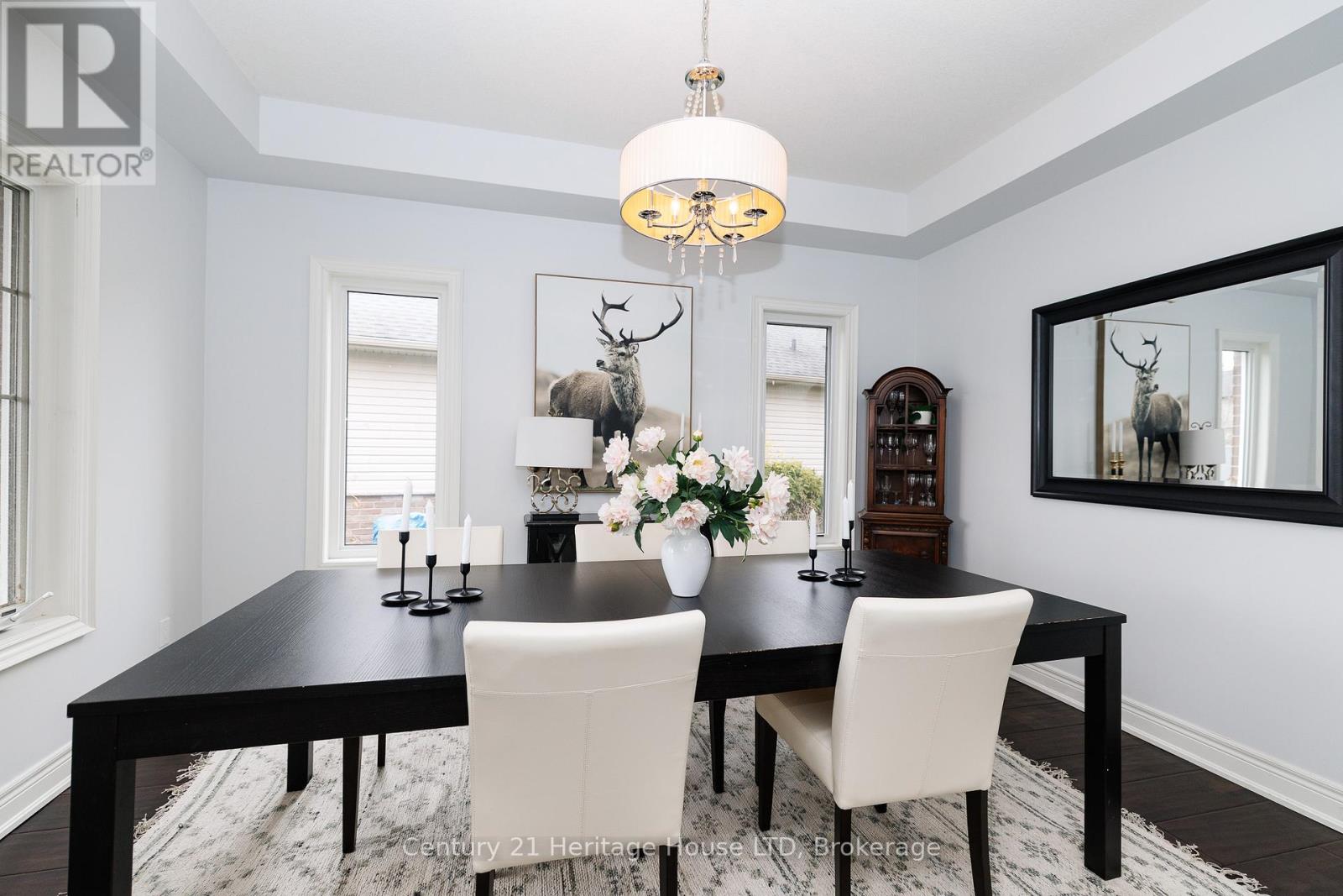 710 Brian Street, Fort Erie, Ontario  L2A 6W2 - Photo 4 - X12984014