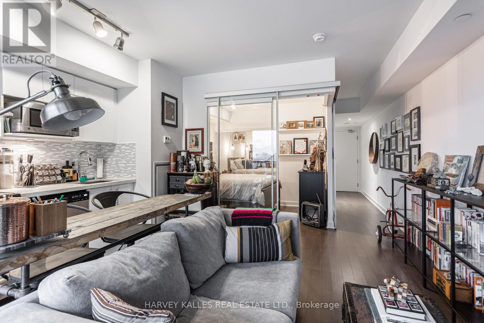 1209 - 58 Orchard View Boulevard, Toronto, Ontario  M4R 1B9 - Photo 9 - C12982348