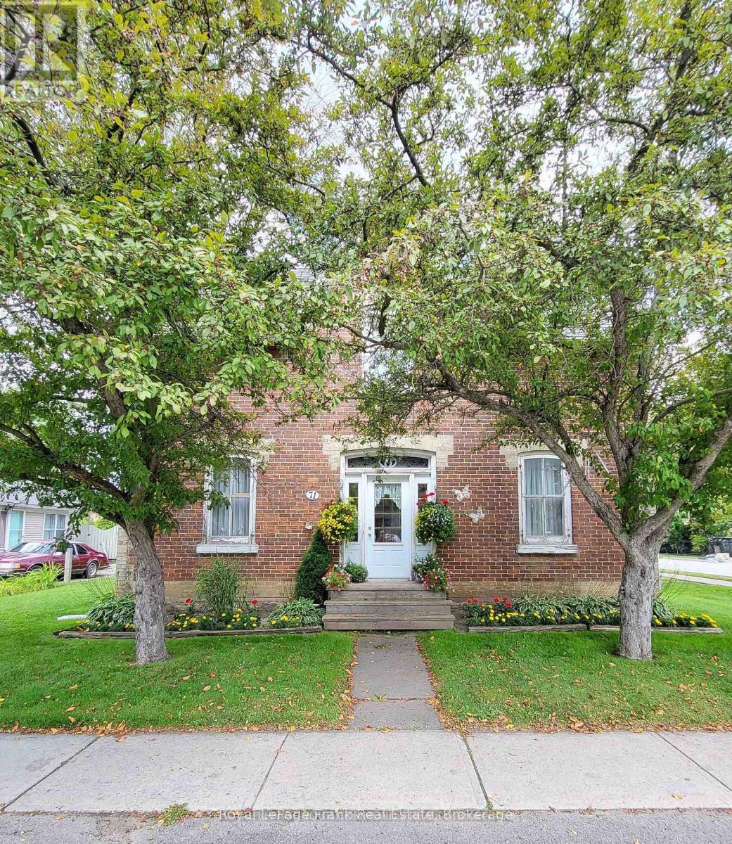 71 High Street, Georgina, Ontario  L0E 1R0 - Photo 3 - N12491266