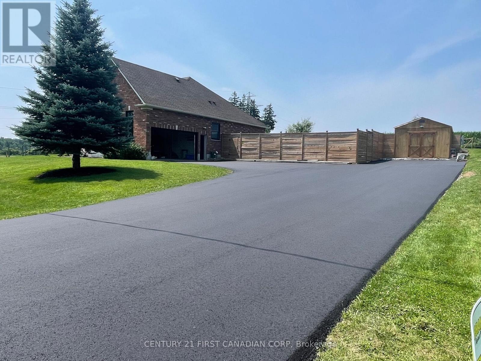 5 Falkland Road, Brant, Ontario  N0J 1V0 - Photo 3 - X12894404