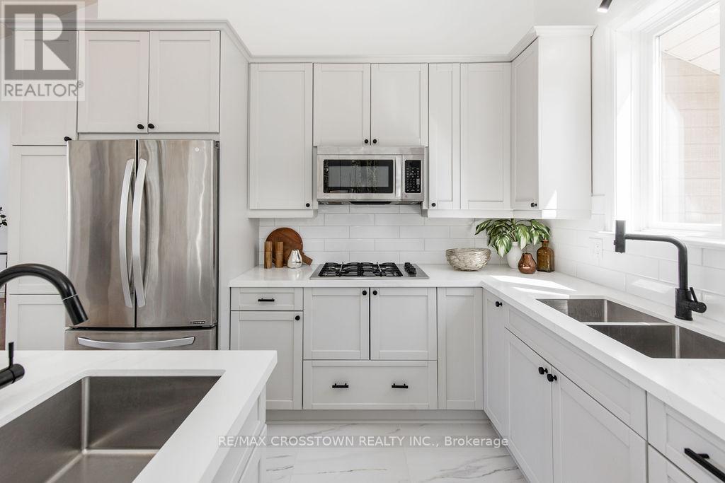 10 Beechwood Road, Oro-Medonte, Ontario  L4M 4Y8 - Photo 13 - S12983886