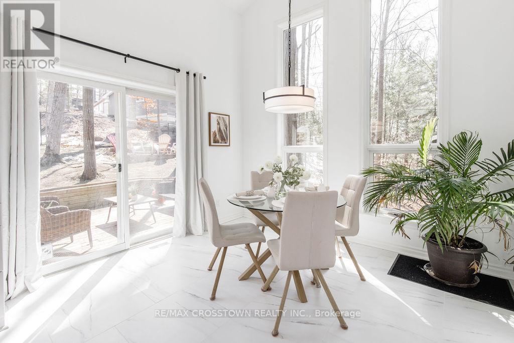 10 Beechwood Road, Oro-Medonte, Ontario  L4M 4Y8 - Photo 17 - S12983886