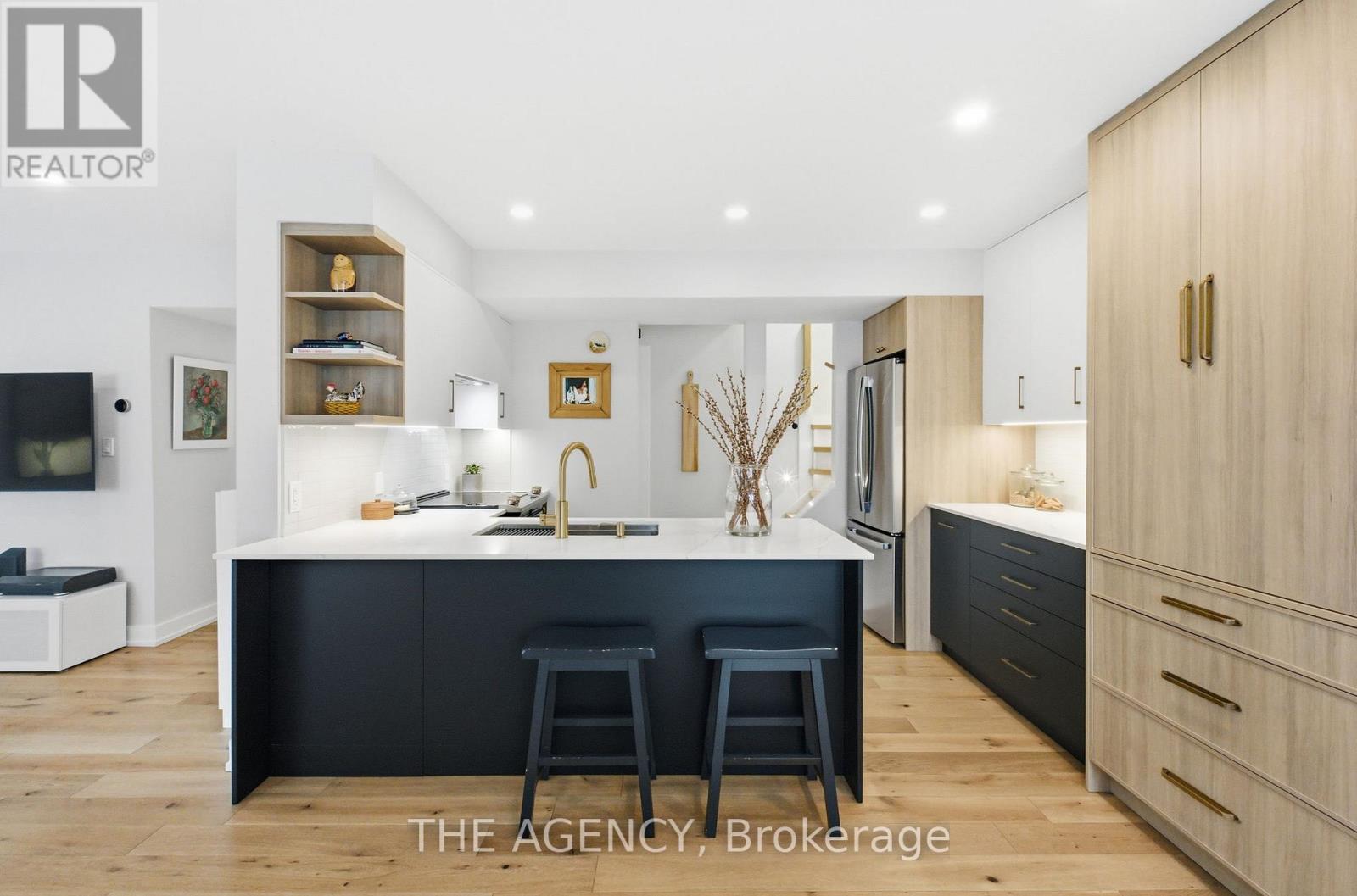 26 - 208 NIAGARA STREET, Toronto, Ontario