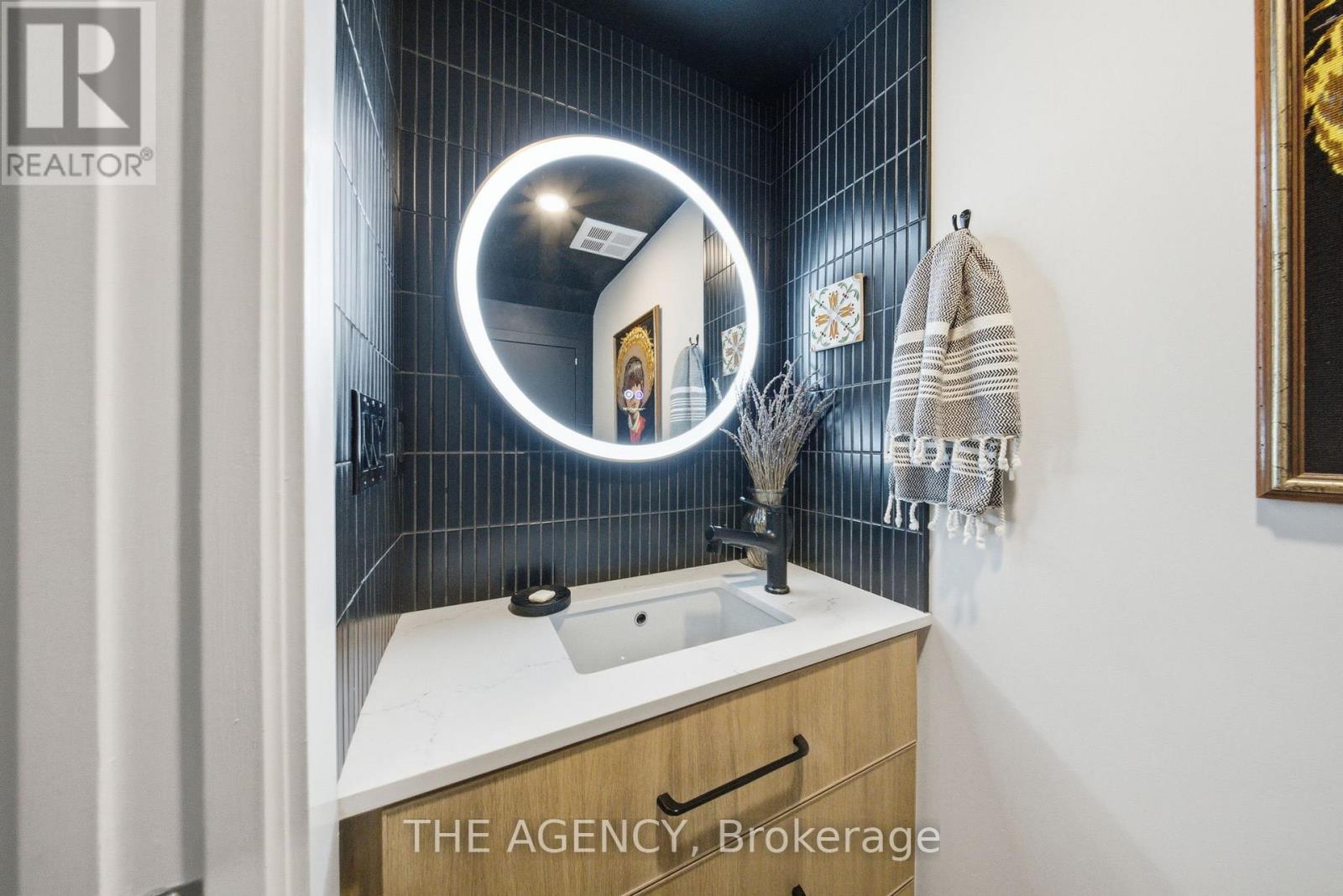 26 - 208 Niagara Street, Toronto, Ontario  M6J 3W5 - Photo 11 - C12984080