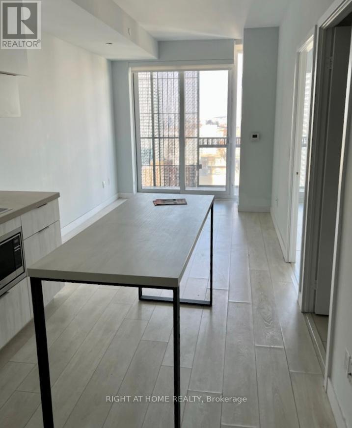 2210 - 8 Eglinton Avenue E, Toronto, Ontario  M4P 0C1 - Photo 17 - C12984230