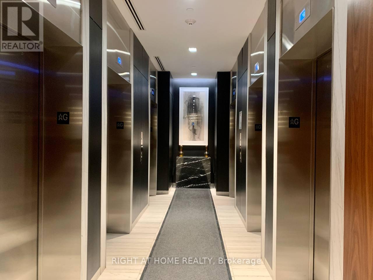 2210 - 8 Eglinton Avenue E, Toronto, Ontario  M4P 0C1 - Photo 5 - C12984230