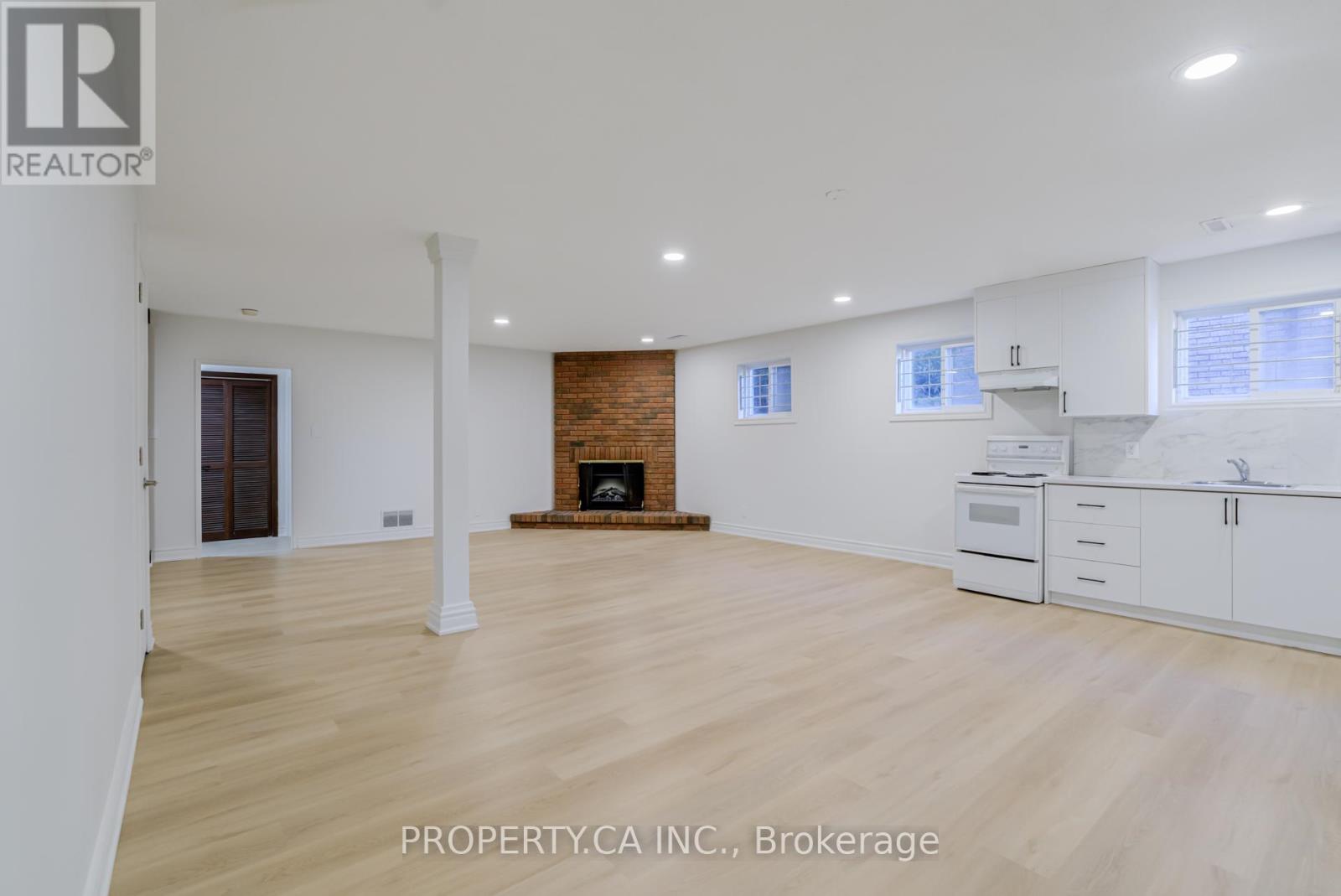 Bsmt - 16 Fleming Drive, Toronto, Ontario  M2K 2N9 - Photo 14 - C12984238