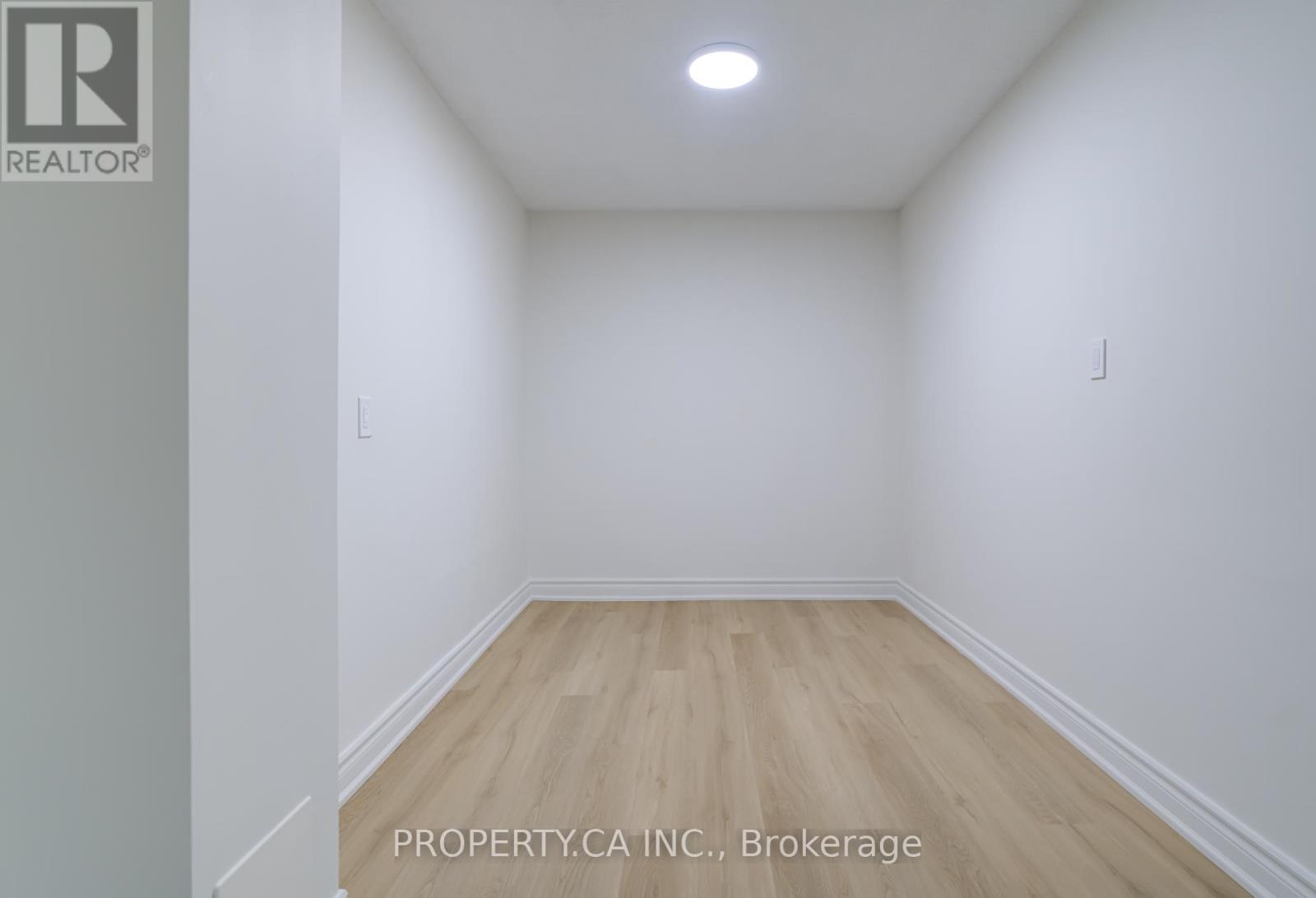 Bsmt - 16 Fleming Drive, Toronto, Ontario  M2K 2N9 - Photo 18 - C12984238