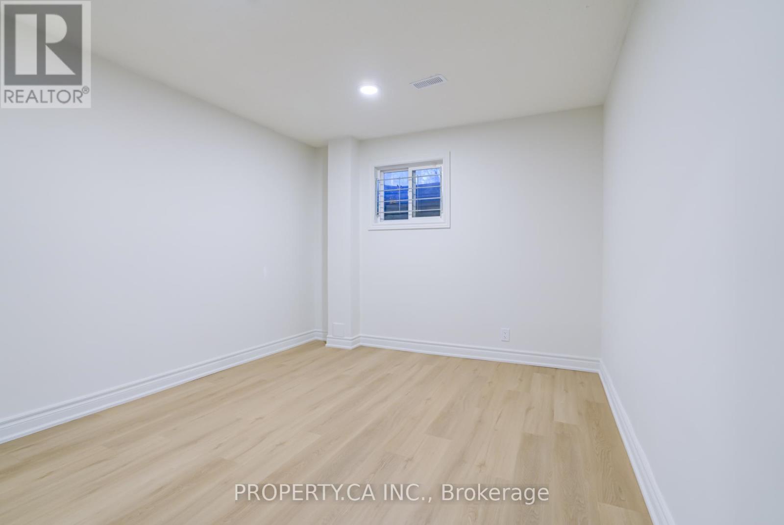 Bsmt - 16 Fleming Drive, Toronto, Ontario  M2K 2N9 - Photo 24 - C12984238