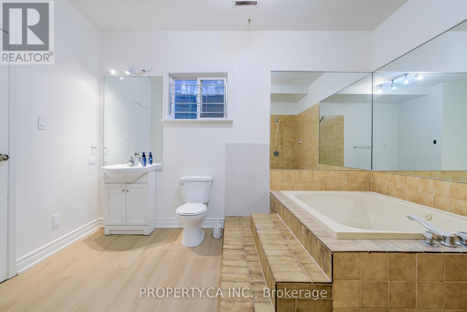 Bsmt - 16 Fleming Drive, Toronto, Ontario  M2K 2N9 - Photo 27 - C12984238