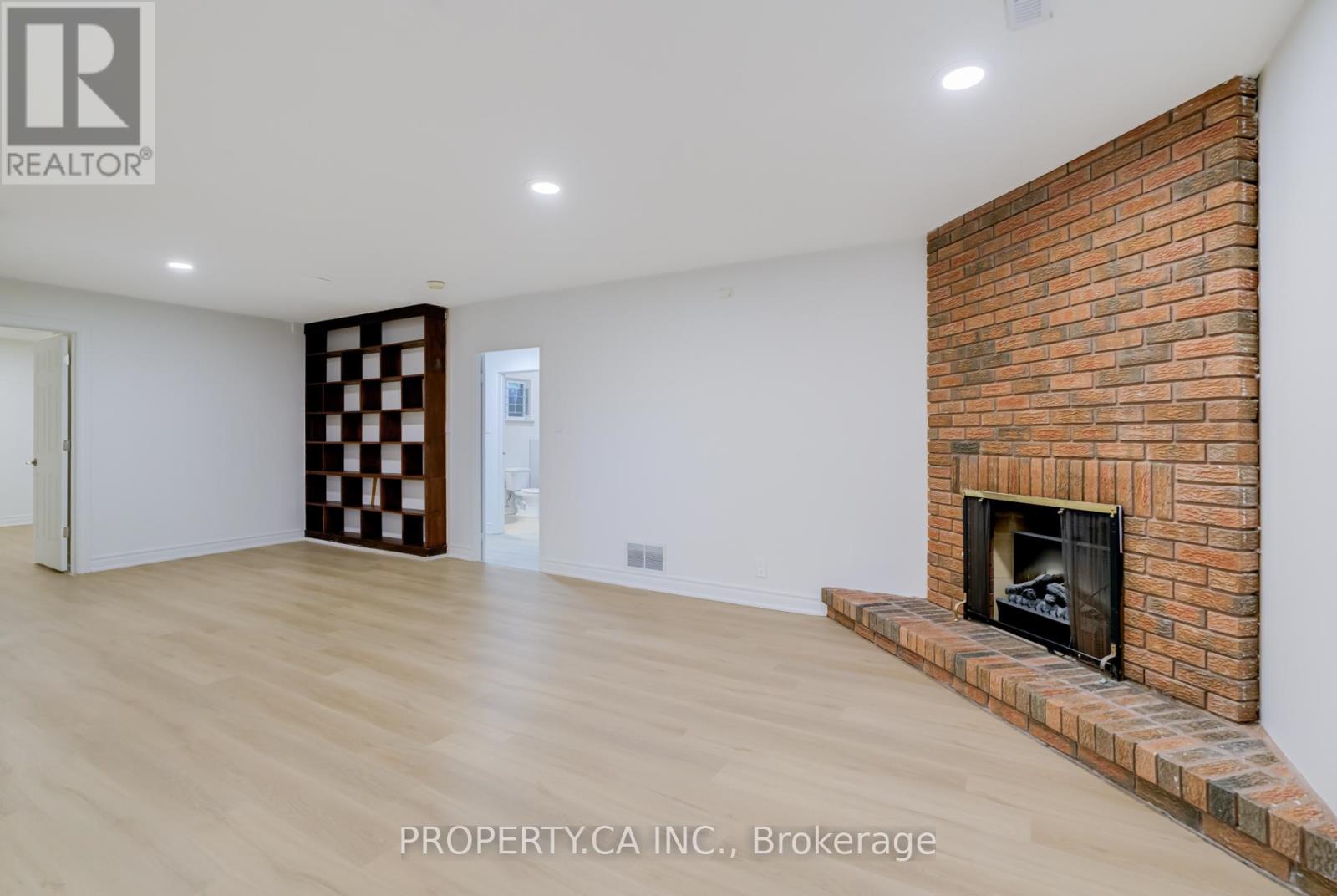 Bsmt - 16 Fleming Drive, Toronto, Ontario  M2K 2N9 - Photo 7 - C12984238