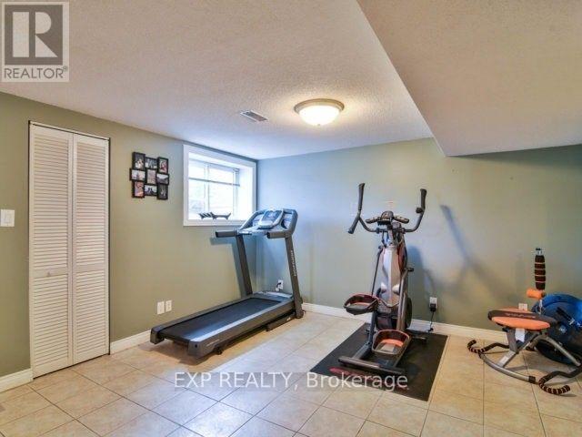 Basement - 32a Guest Street, Brampton (Downtown Brampton), Ontario  L6W 1T8 - Photo 7 - W12971444