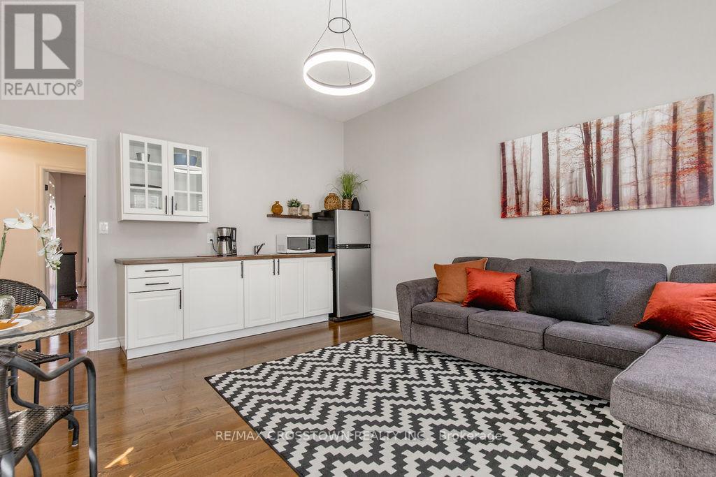 10 Beechwood Road, Oro-Medonte, Ontario  L4M 4Y8 - Photo 26 - S12983886