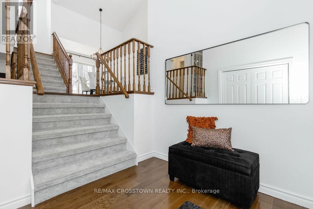 10 Beechwood Road, Oro-Medonte, Ontario  L4M 4Y8 - Photo 6 - S12983886