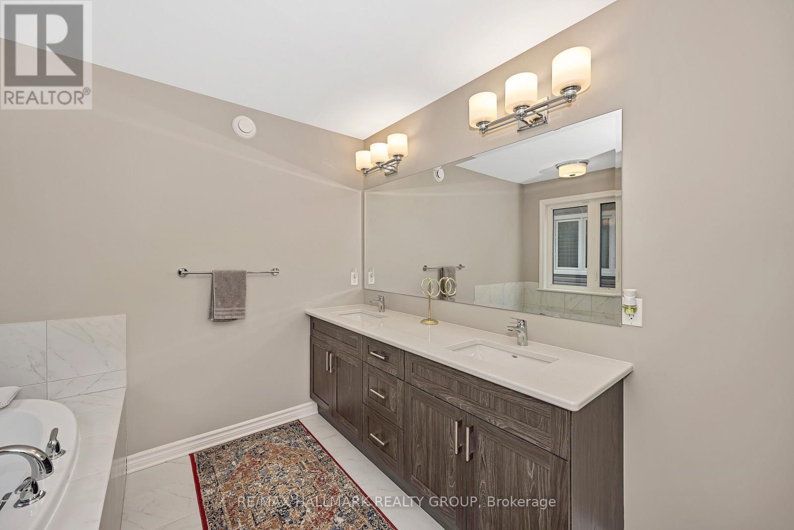 210 Trollius Way, Ottawa, Ontario  K1T 0R7 - Photo 33 - X12973772