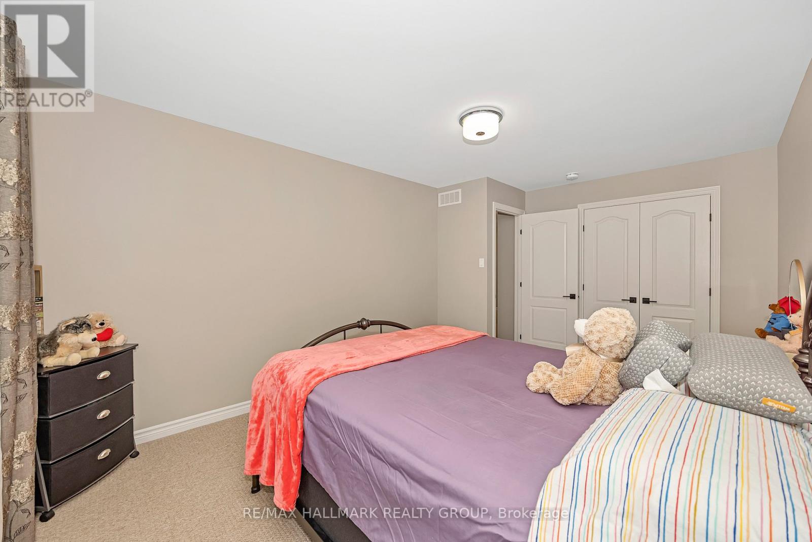 210 Trollius Way, Ottawa, Ontario  K1T 0R7 - Photo 37 - X12973772