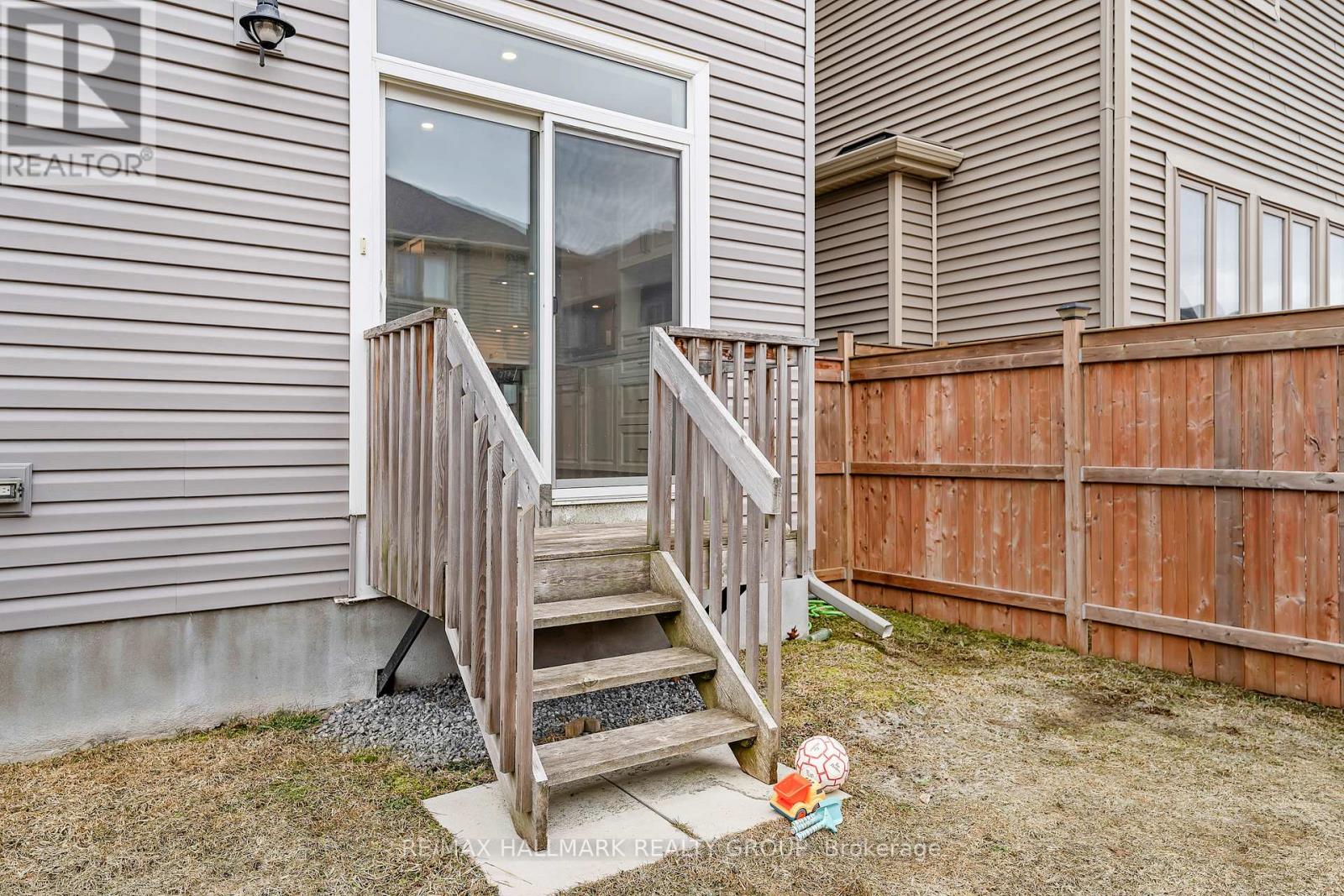 210 Trollius Way, Ottawa, Ontario  K1T 0R7 - Photo 47 - X12973772
