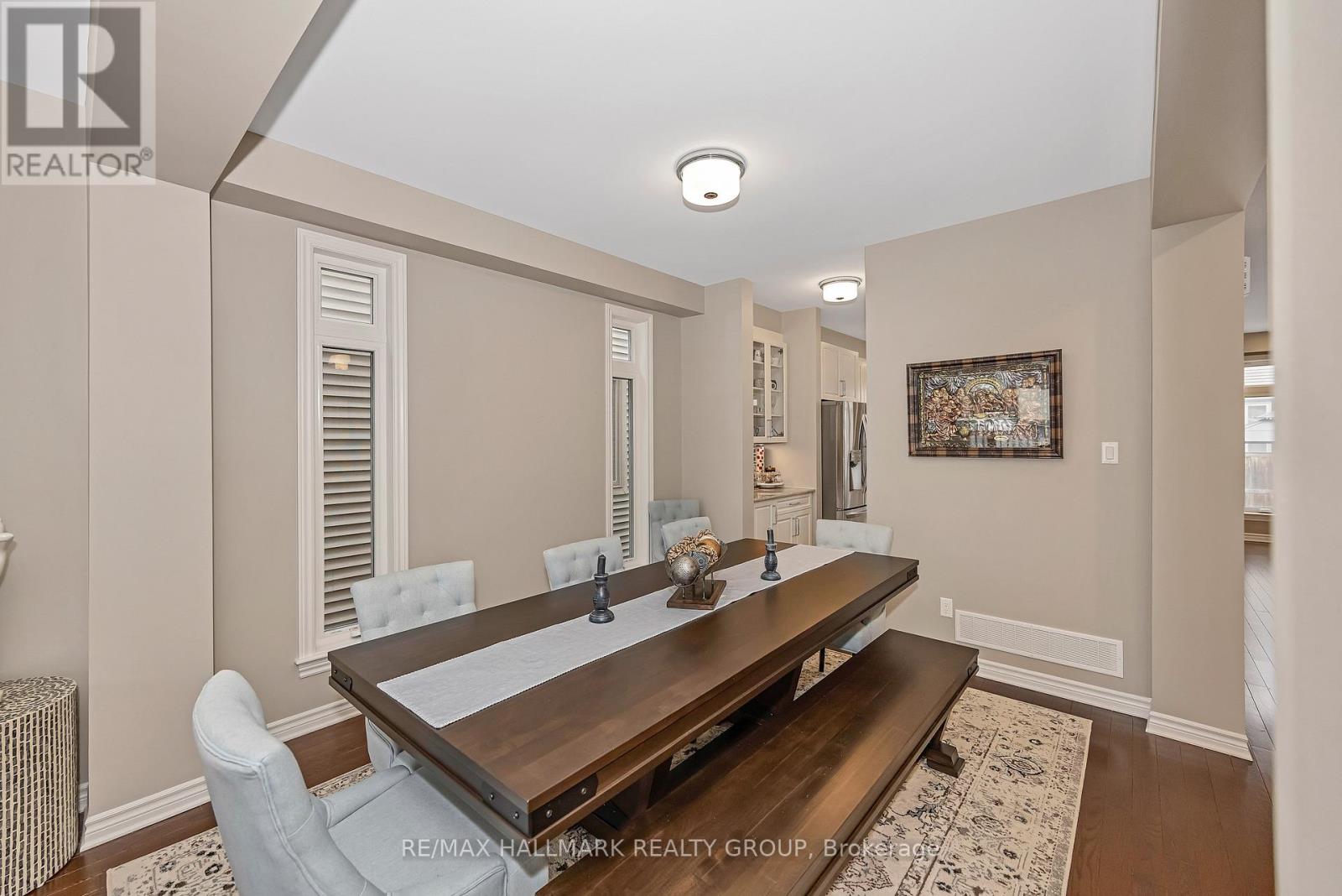 210 Trollius Way, Ottawa, Ontario  K1T 0R7 - Photo 9 - X12973772